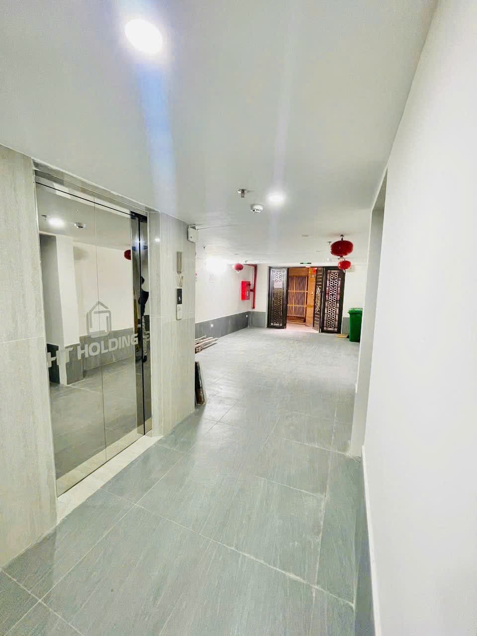 Nhà đất mặt phố, Hoàng Mai, Hà Nội - 95m² giá 29.5 tỷ