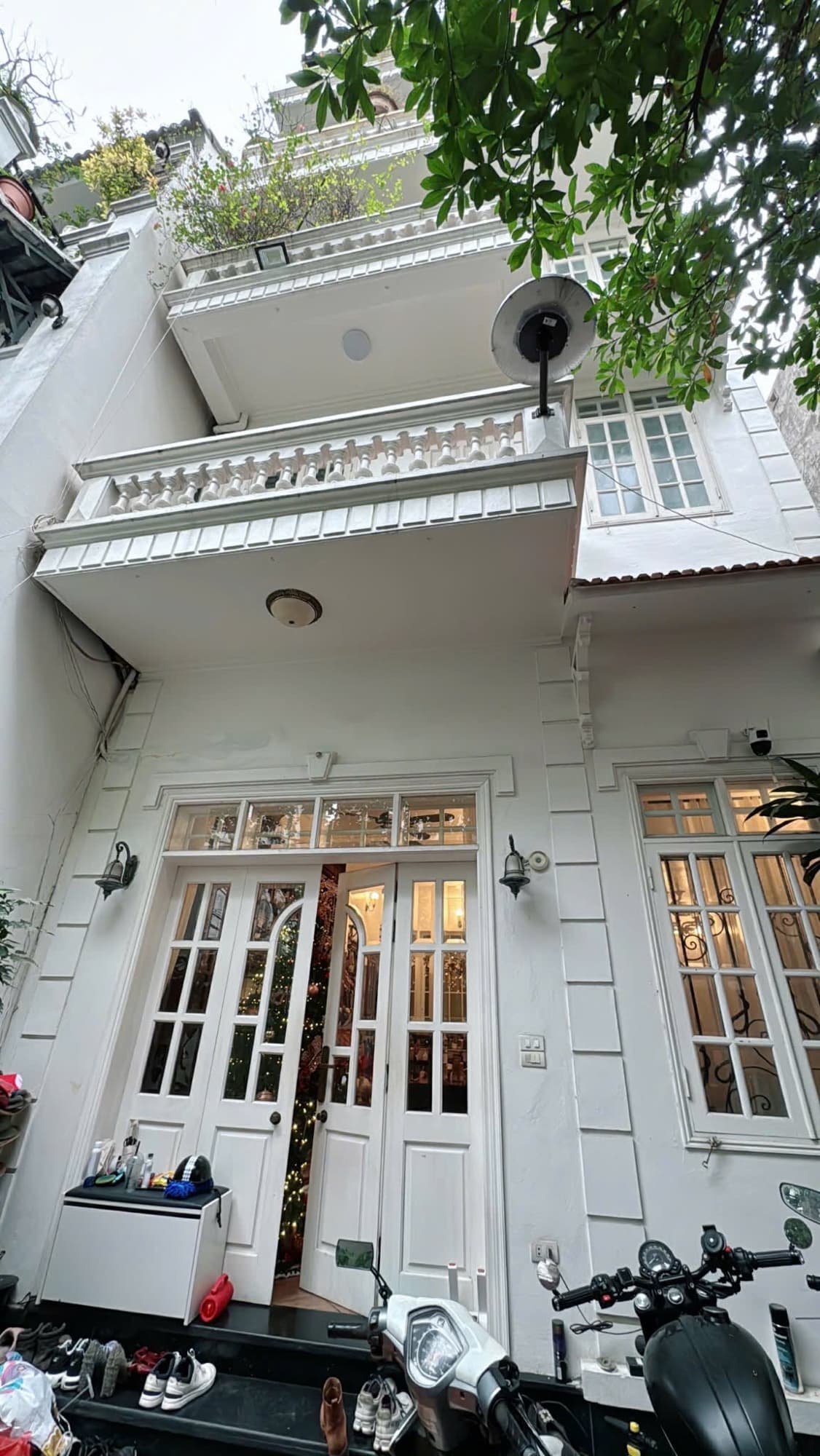 Nhà đất mặt phố, Tây Hồ, Hà Nội - 84m² giá 32 tỷ
