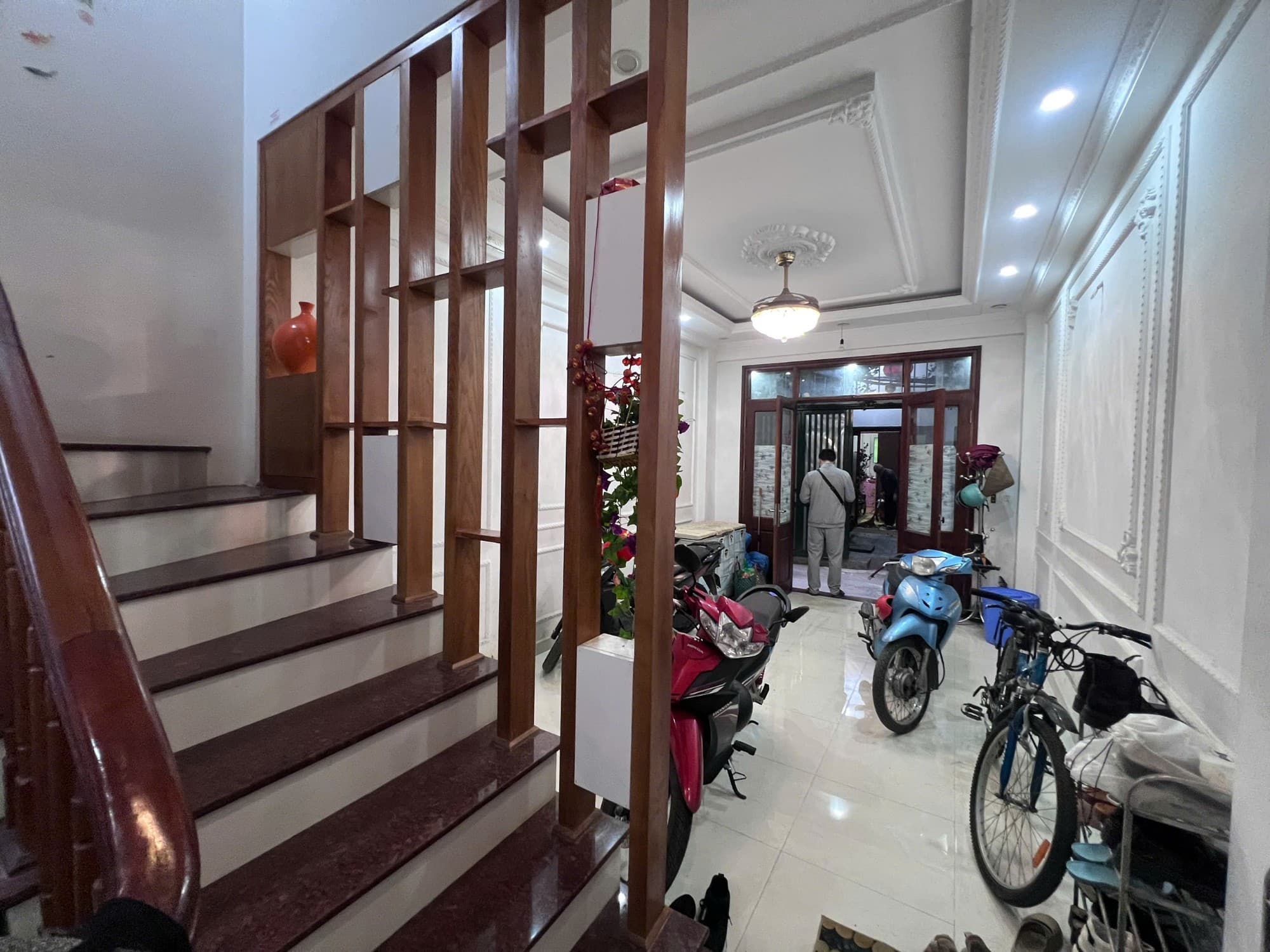 Nhà đất mặt phố, Cầu Giấy, Hà Nội - 45m² giá 13.2 tỷ