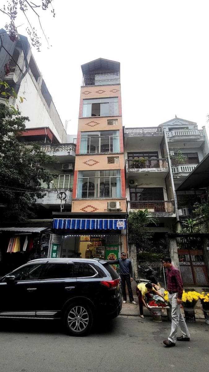 Nhà đất mặt phố, Thanh Xuân, Hà Nội - 63m² giá 31.3 tỷ