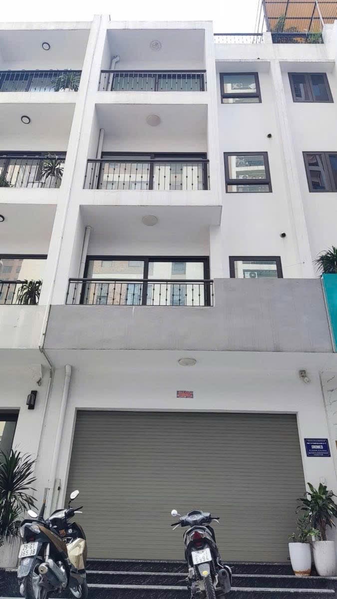 Nhà đất mặt phố, Hoàng Mai, Hà Nội - 83m² giá 30.868 tỷ