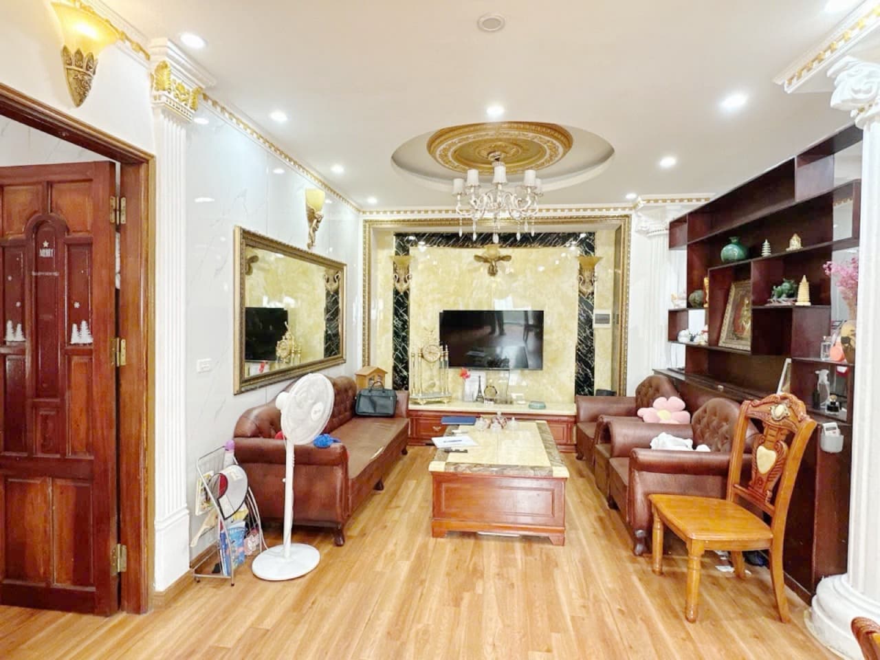 Căn hộ mặt phố, Cầu Giấy, Hà Nội - 89m² giá 6.9 tỷ
