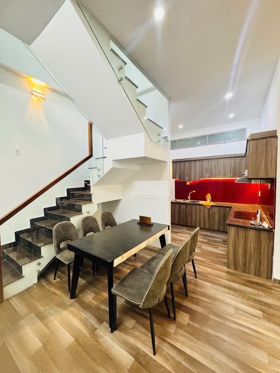Nhà đất mặt phố, Hải Châu, Đà Nẵng - 95m² giá 5.9 tỷ