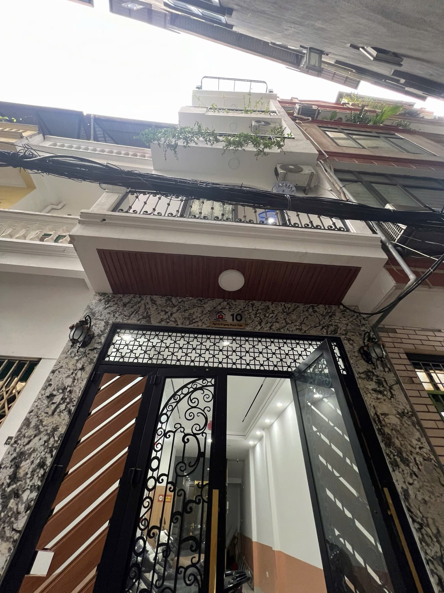 Nhà đất mặt phố, Hoàng Mai, Hà Nội - 38m² giá 12.39 tỷ