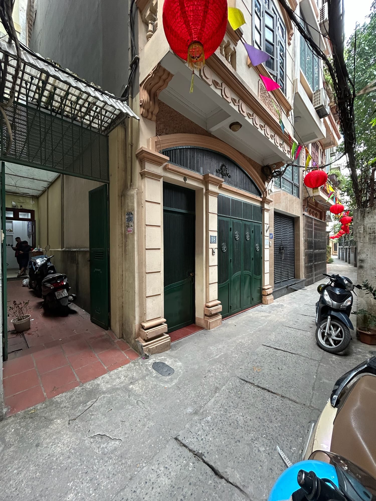 Nhà đất mặt phố, Cầu Giấy, Hà Nội - 42m² giá 9 tỷ