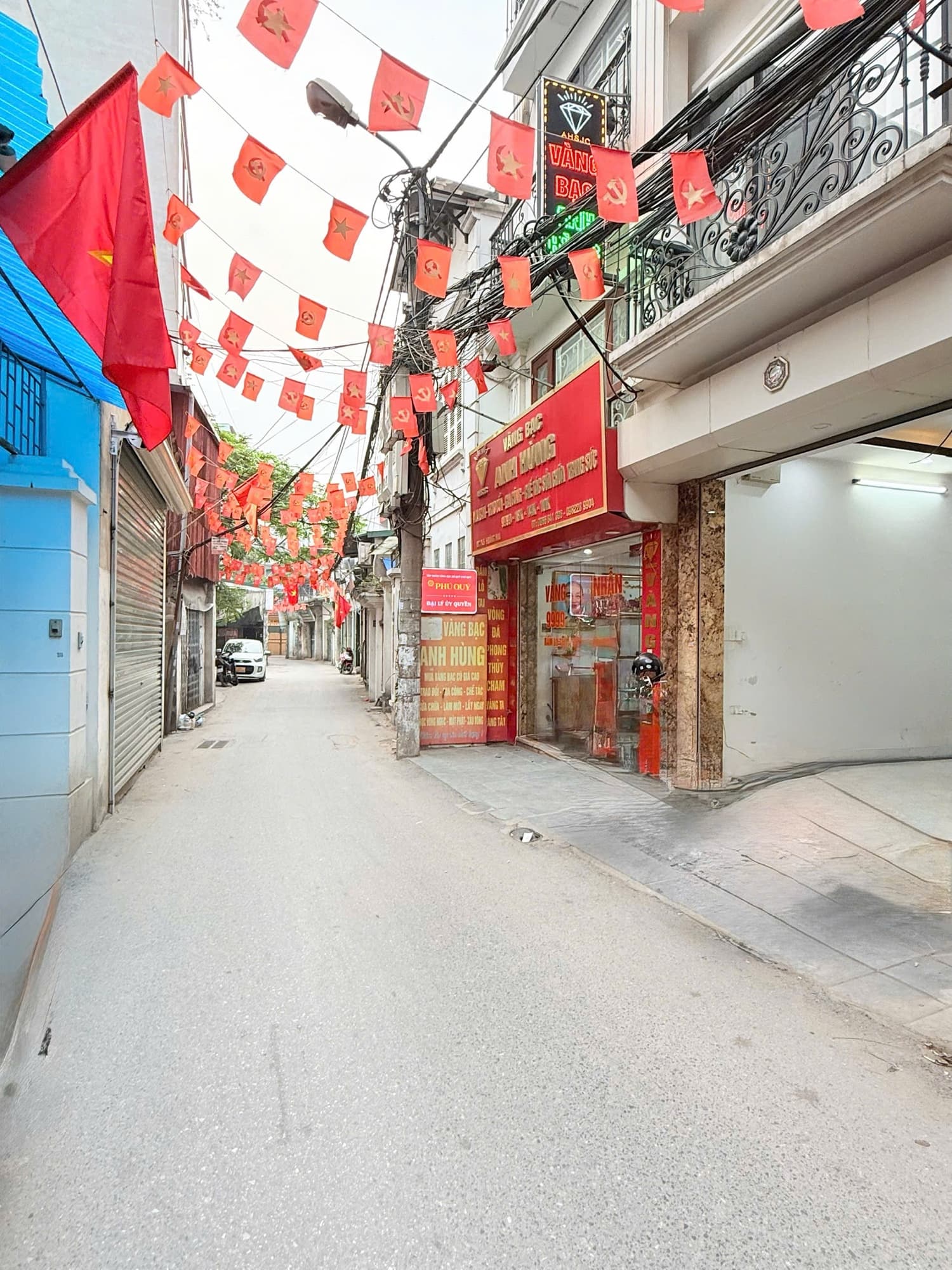 Nhà đất mặt phố, Hoàng Mai, Hà Nội - 64m² giá 24.9 tỷ