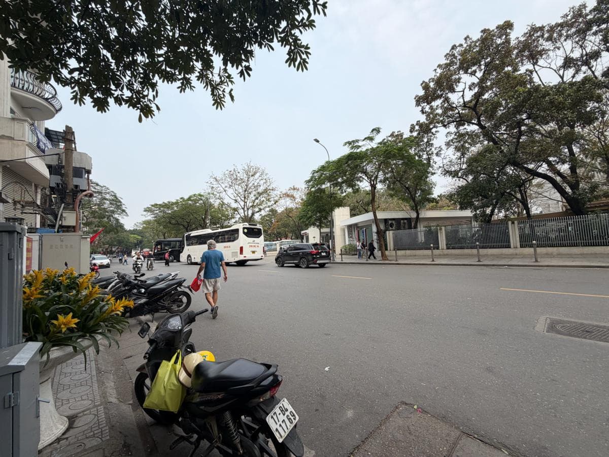 Nhà đất mặt phố, Ba Đình, Hà Nội - 33m² giá 11 tỷ