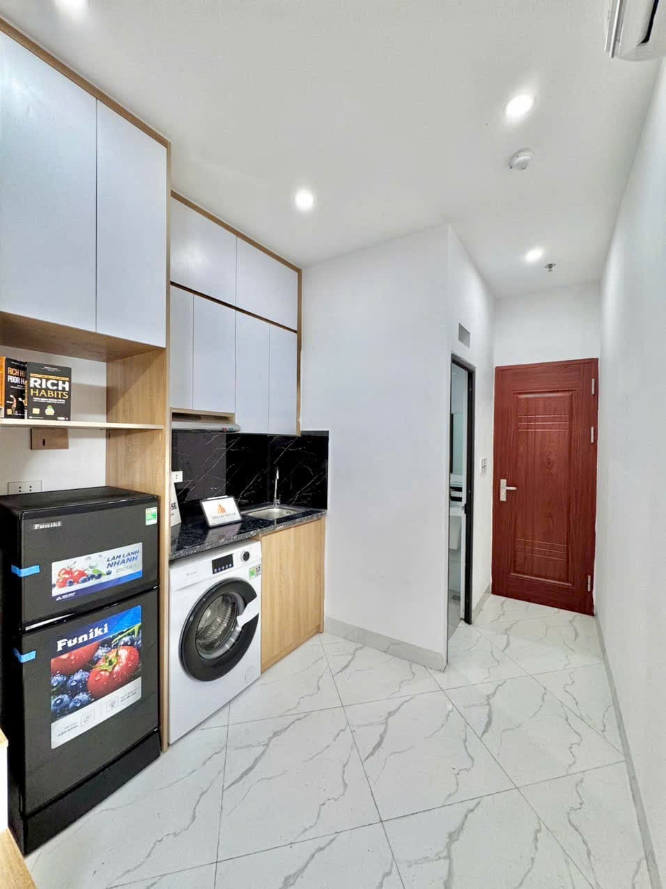 Nhà đất mặt phố, Cầu Giấy, Hà Nội - 53m² giá 17.8 tỷ