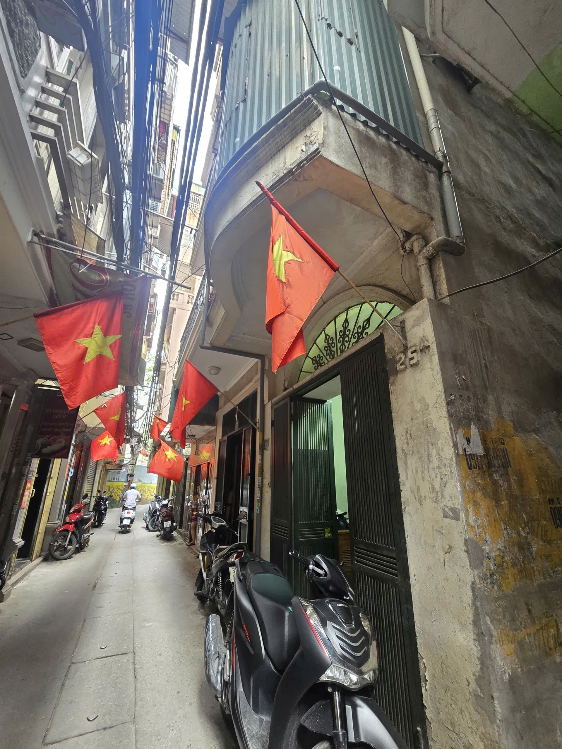 Nhà đất mặt phố, Ba Đình, Hà Nội - 40m² giá 13.5 tỷ