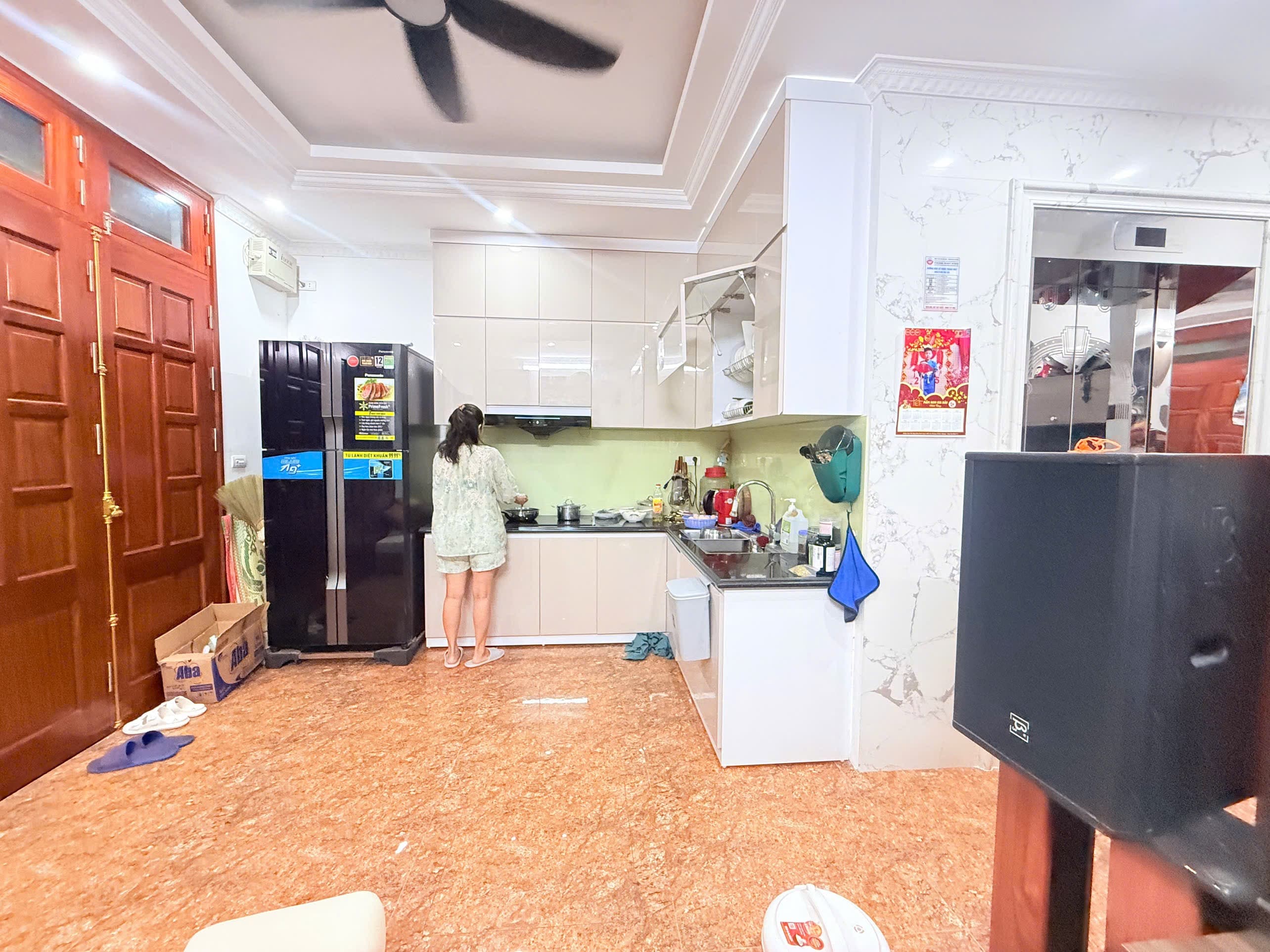 Nhà đất mặt phố, Ba Đình, Hà Nội - 33m² giá 9.85 tỷ
