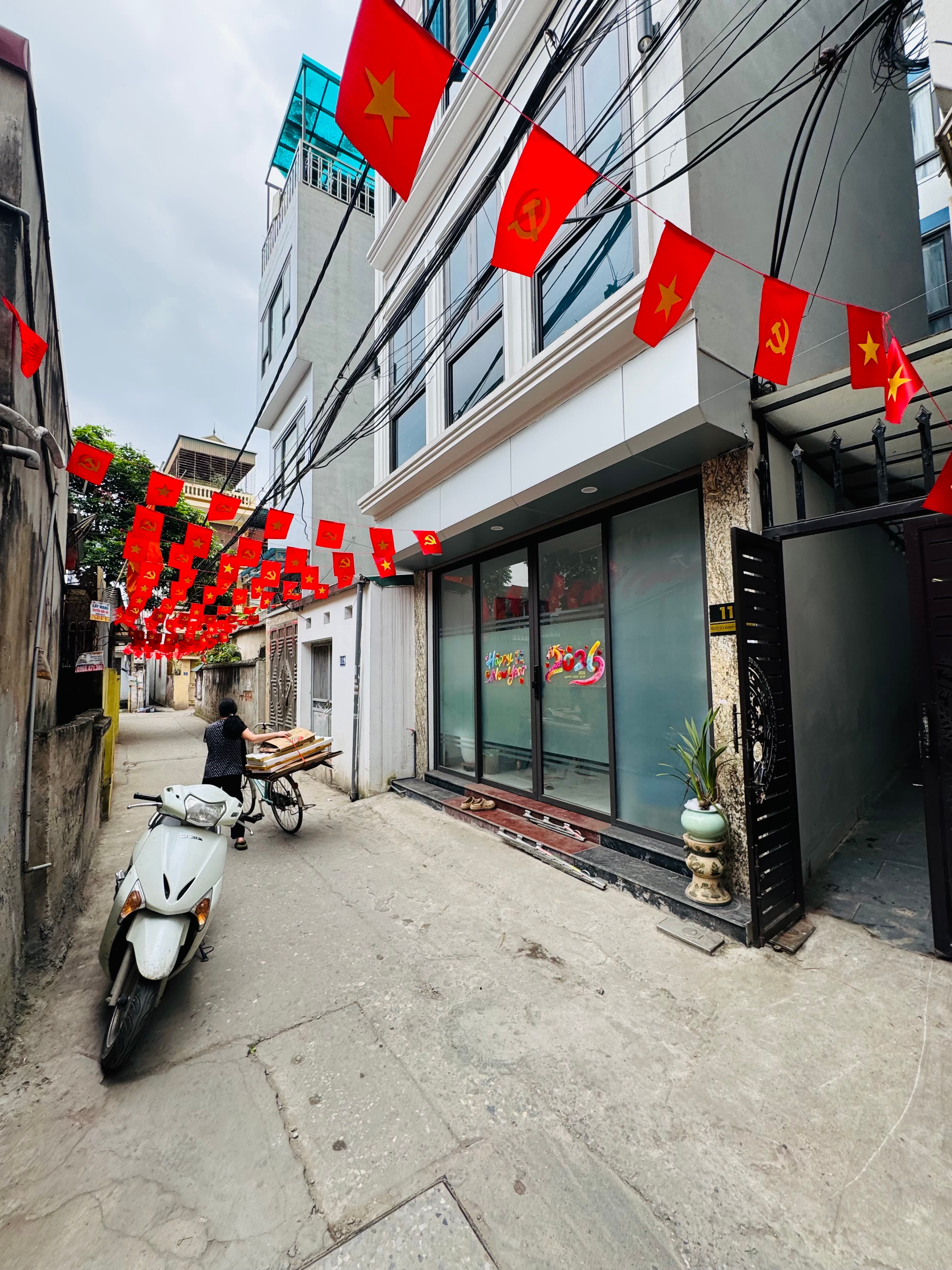 Nhà đất mặt phố, Hoàng Mai, Hà Nội - 38.5m² giá 8.7 tỷ