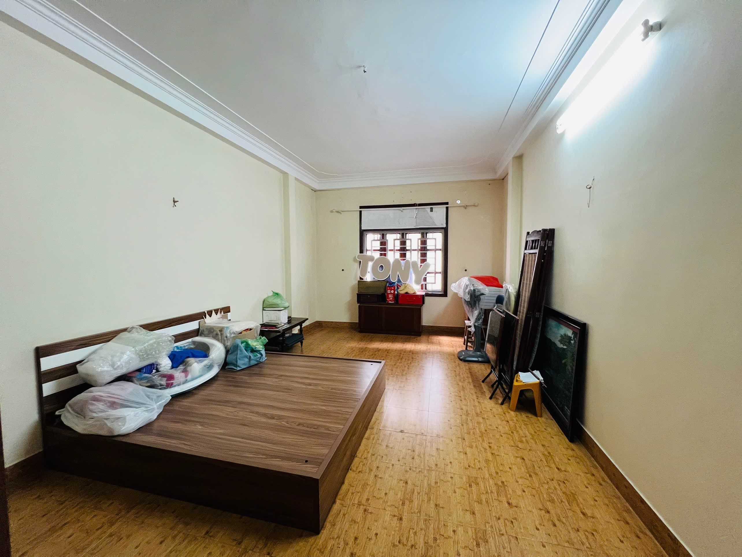 Nhà đất mặt phố, Cầu Giấy, Hà Nội - 56m² giá 14.5 tỷ