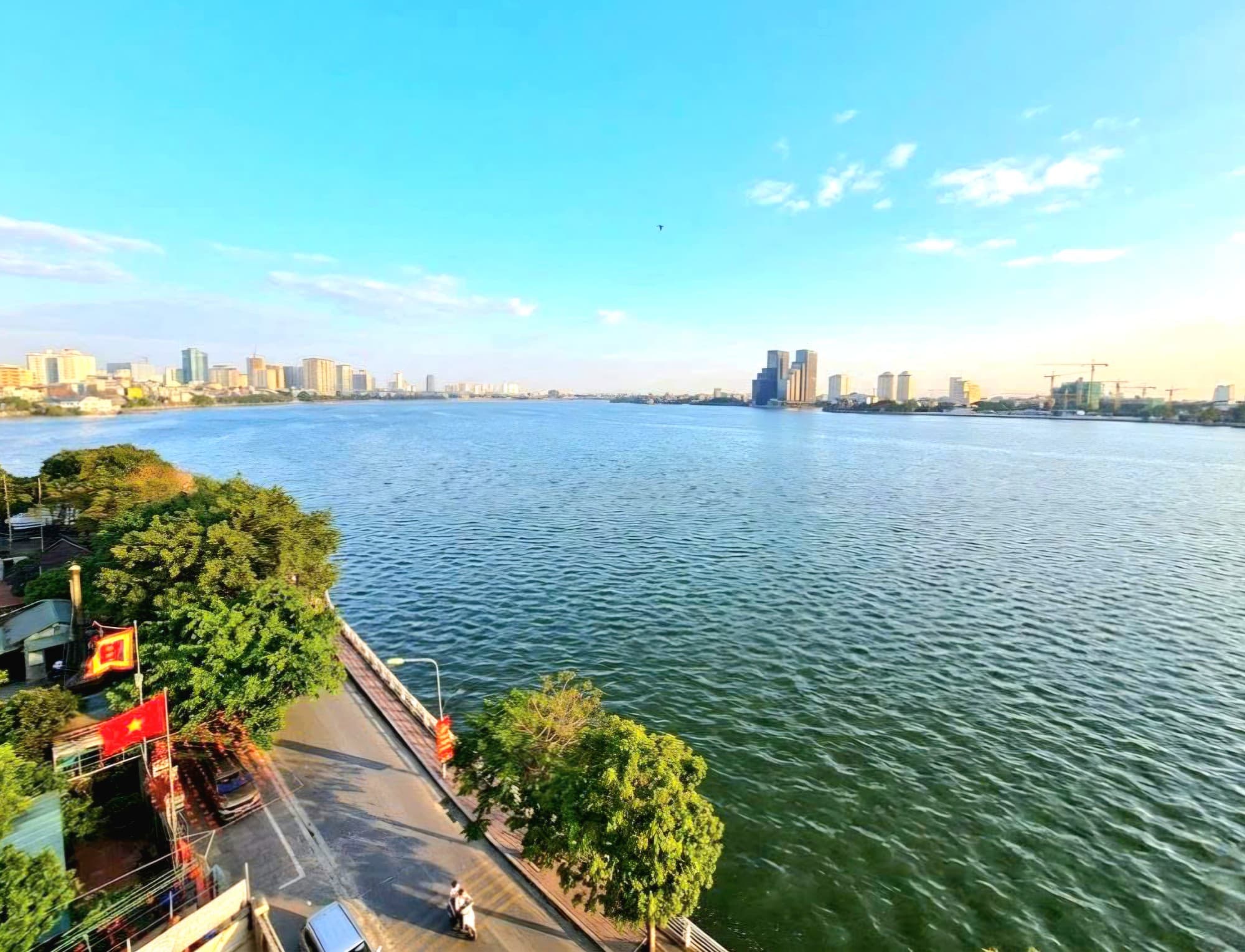 Nhà đất mặt phố, Tây Hồ, Hà Nội - 276m² giá 440 tỷ