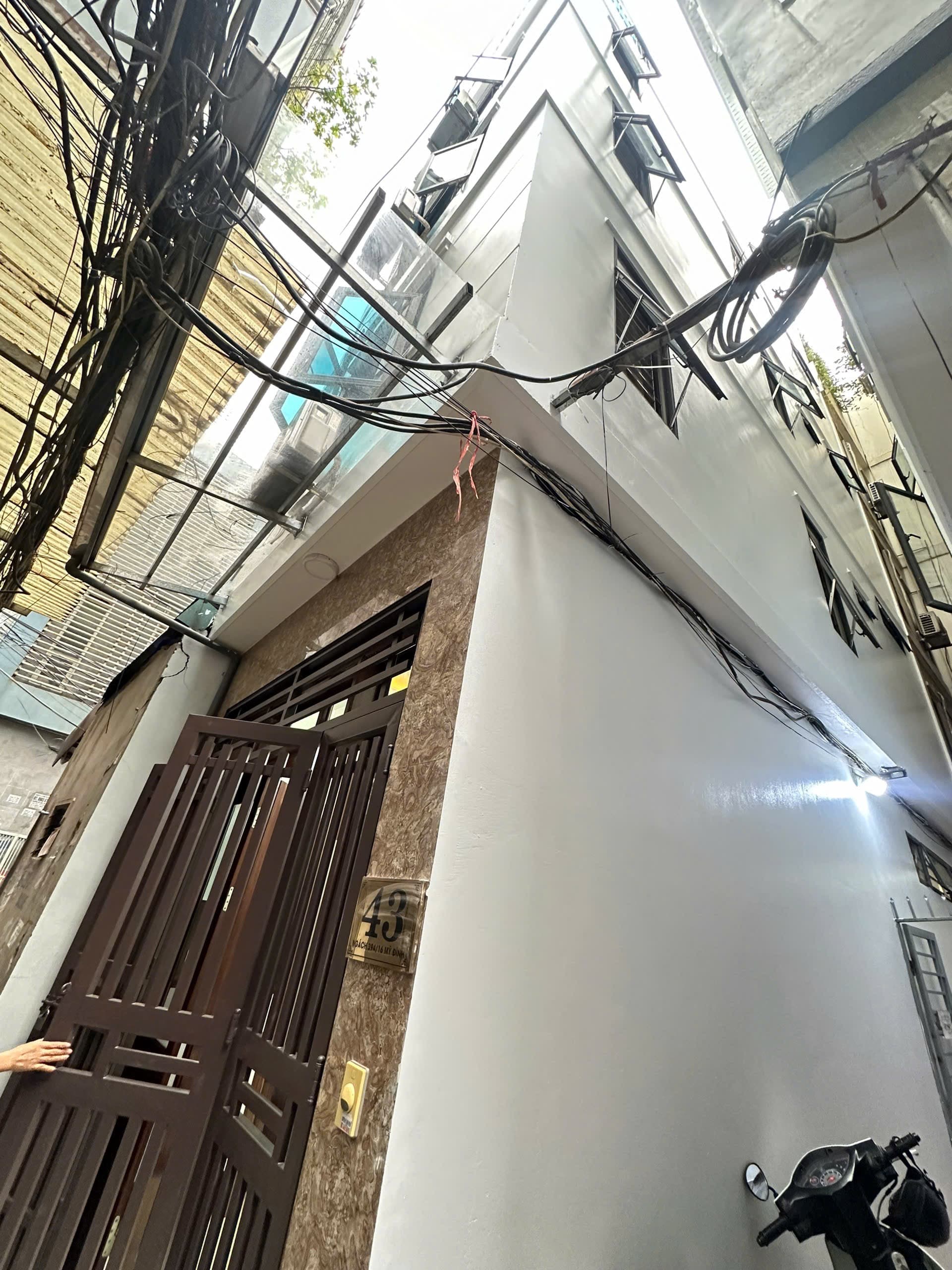 Nhà đất mặt phố, Nam Từ Liêm, Hà Nội - 30m² giá 9.2 tỷ