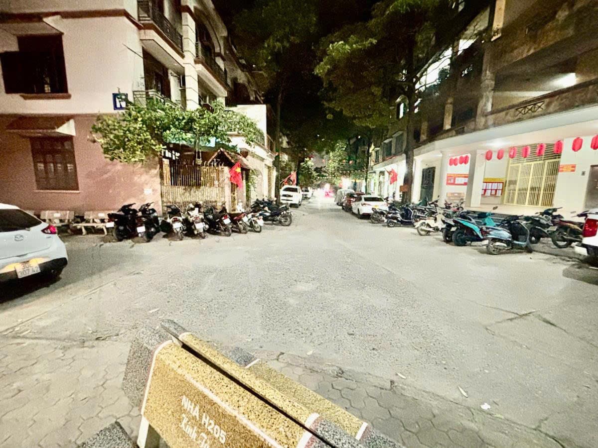 Căn hộ CT2, - Vinaconex 3 - Trung Văn - 83m² giá 5.3 tỷ