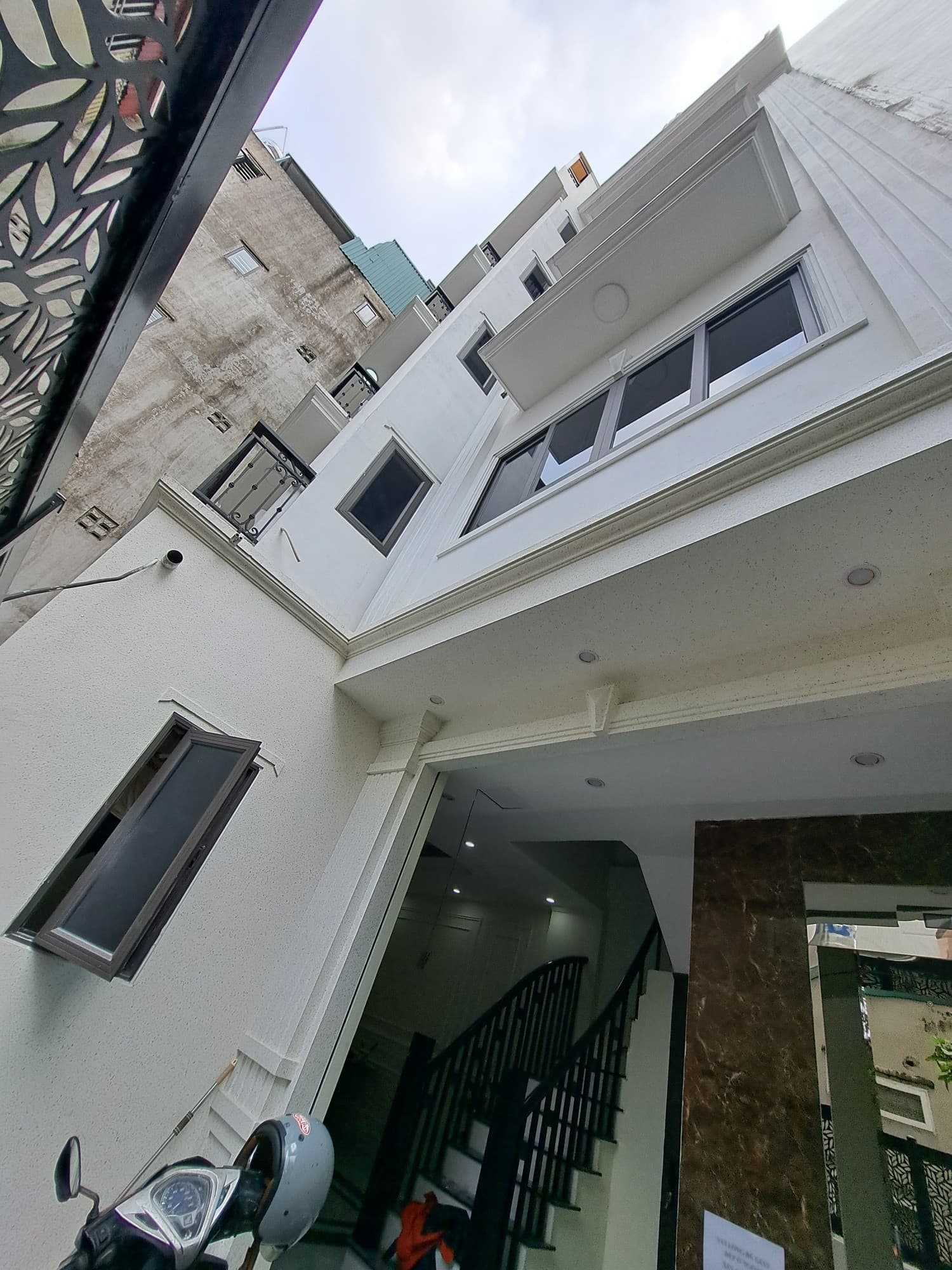 Nhà đất mặt phố, Long Biên, Hà Nội - 48m² giá 10.85 tỷ