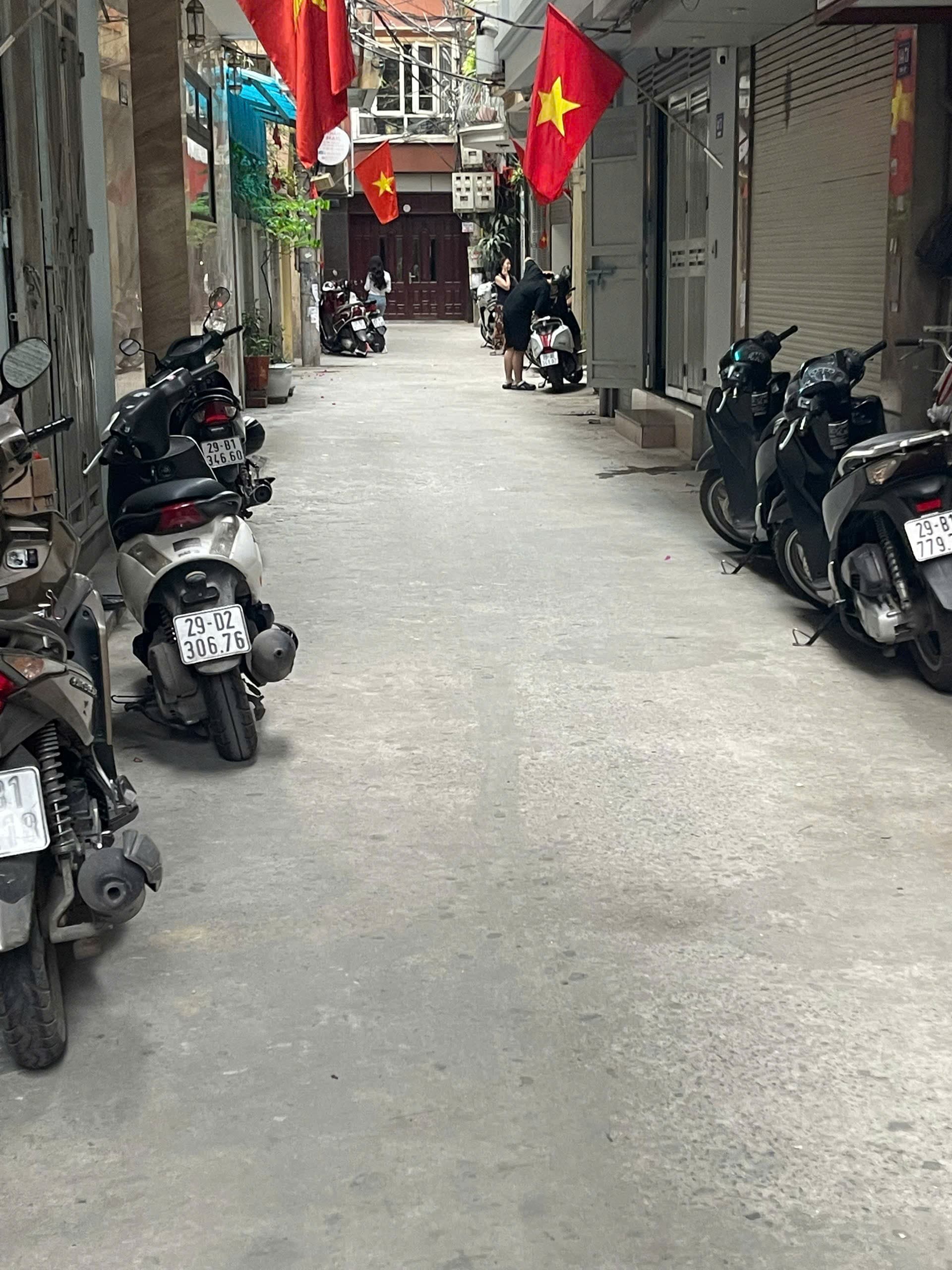 Nhà đất mặt phố, Ba Đình, Hà Nội - 56m² giá 12.6 tỷ