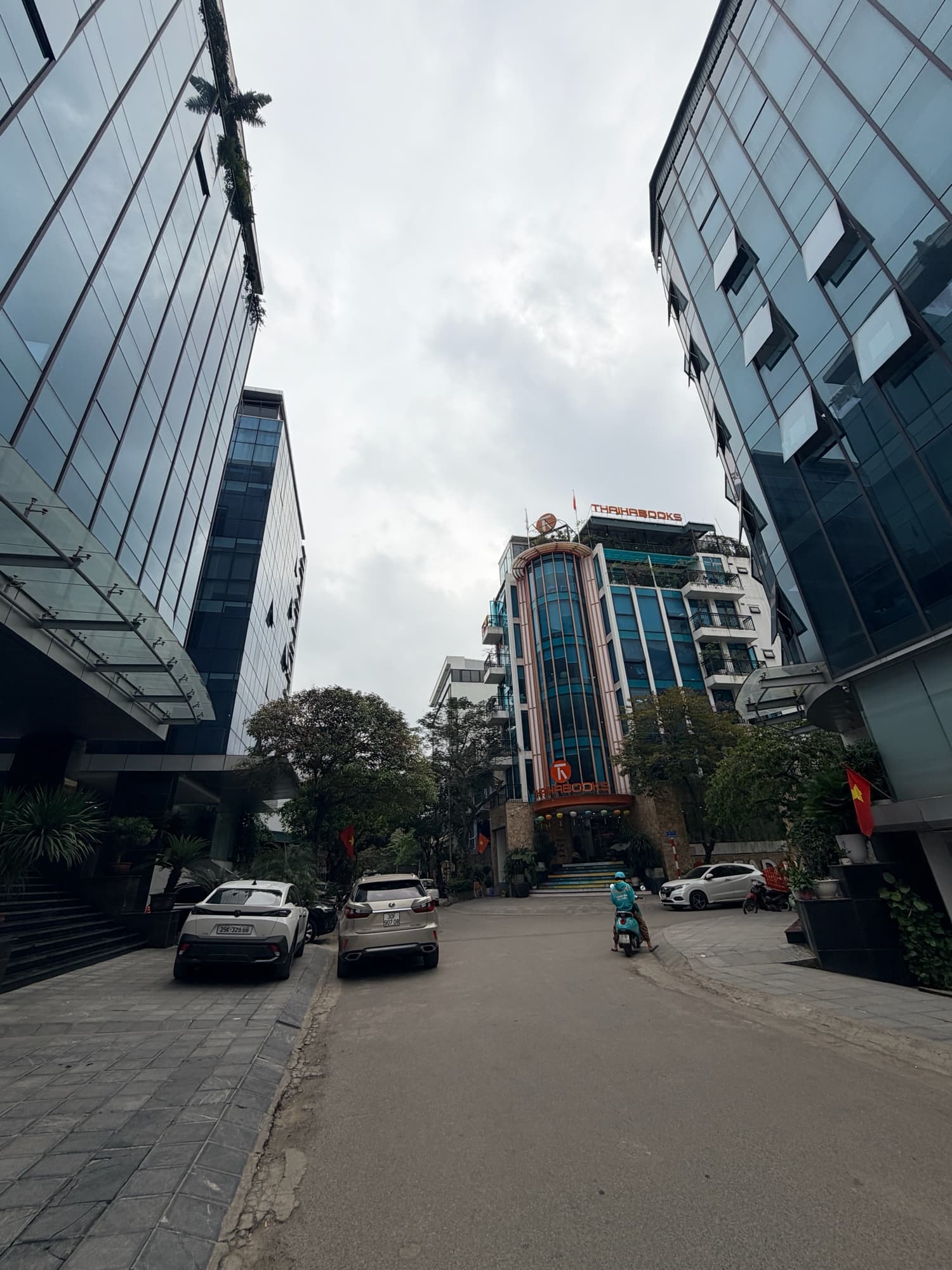 Nhà đất mặt phố, Bắc Từ Liêm, Hà Nội - 144m² giá 35.8 tỷ