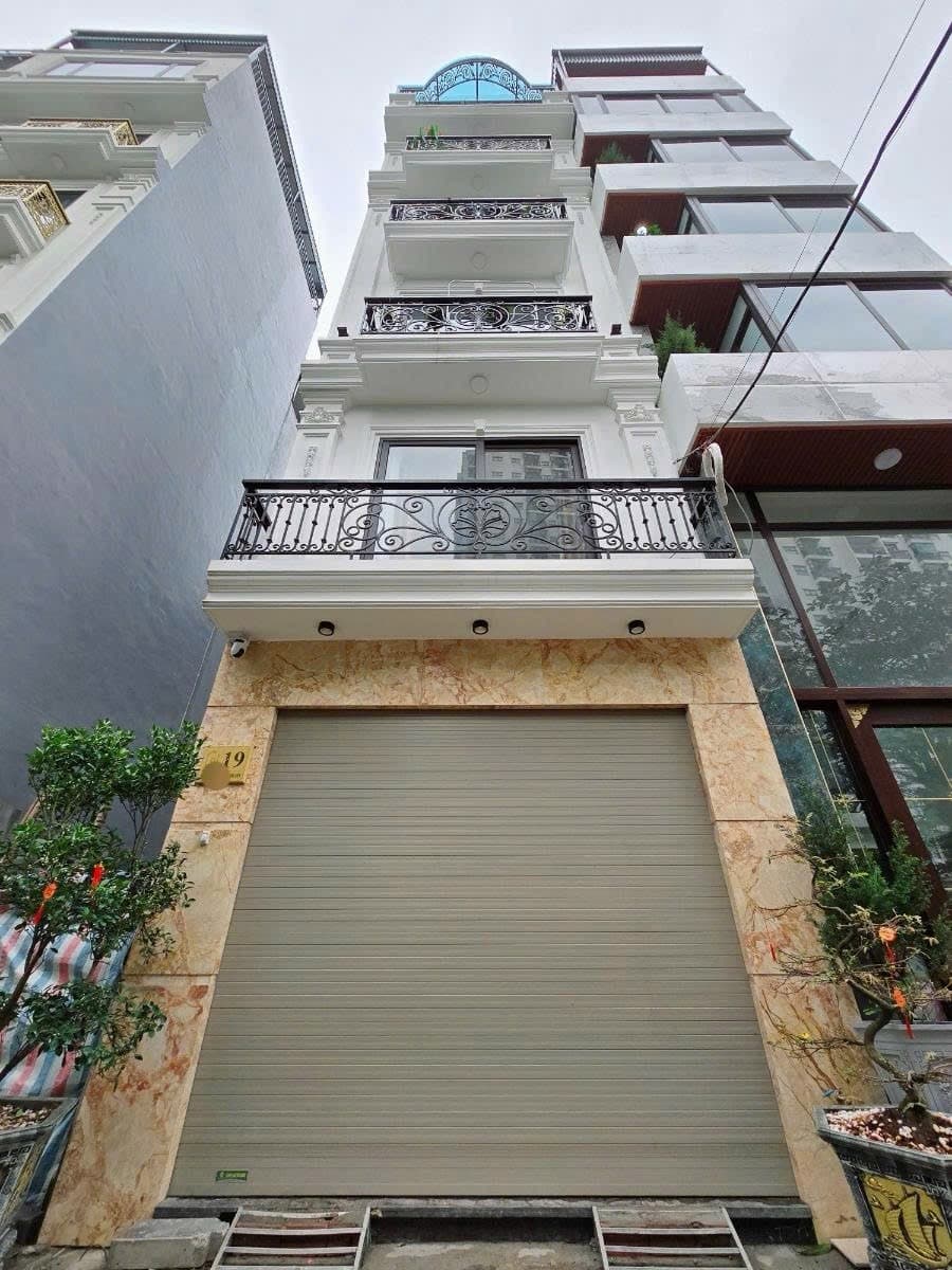 Nhà đất mặt phố, Long Biên, Hà Nội - 45m² giá 19.3 tỷ