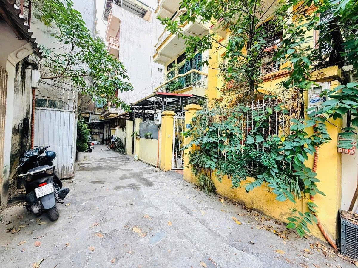 Nhà đất mặt phố, Tây Hồ, Hà Nội - 75m² giá 22 tỷ