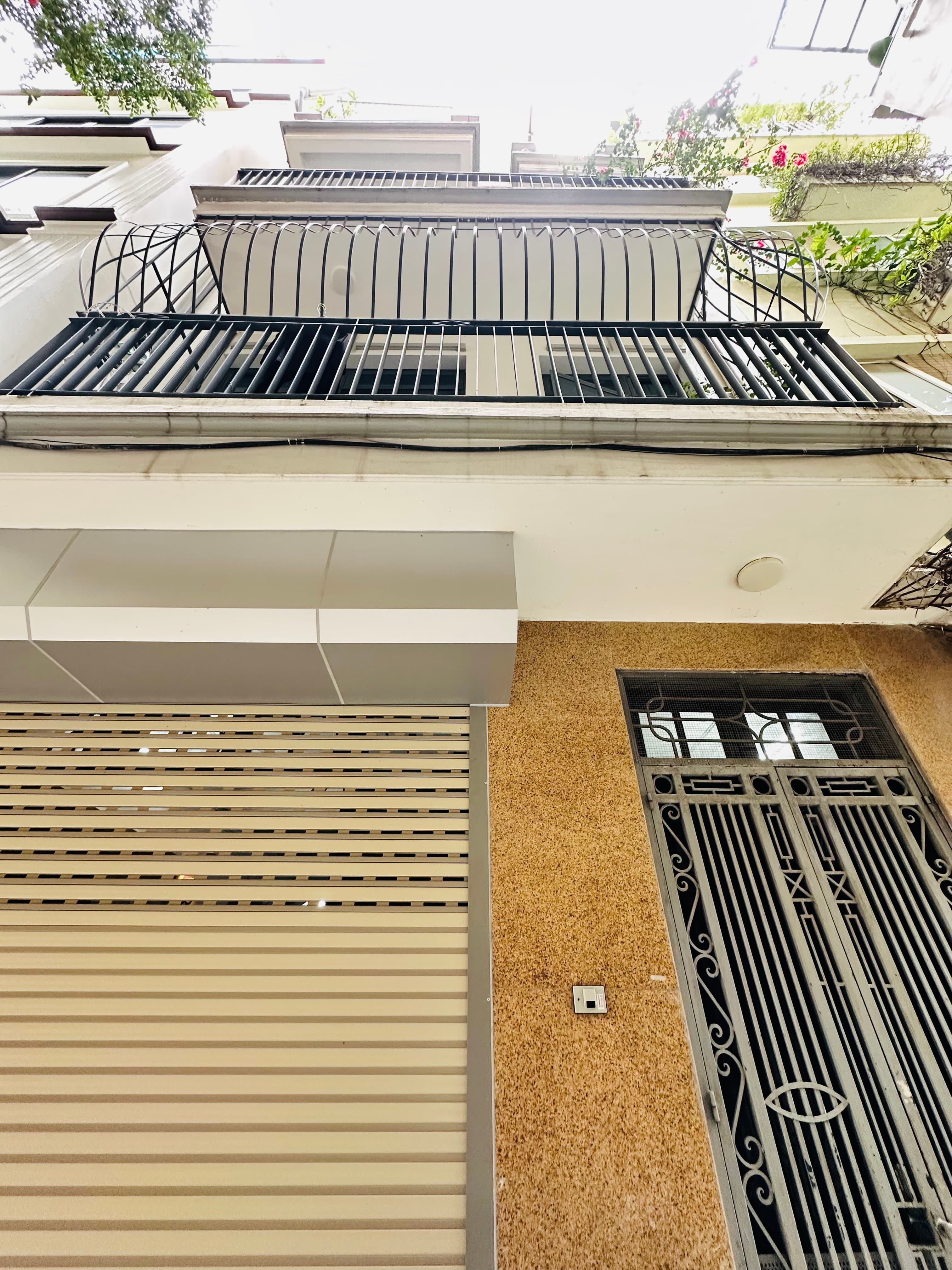 Nhà đất mặt phố, Cầu Giấy, Hà Nội - 67m² giá 26.3 tỷ