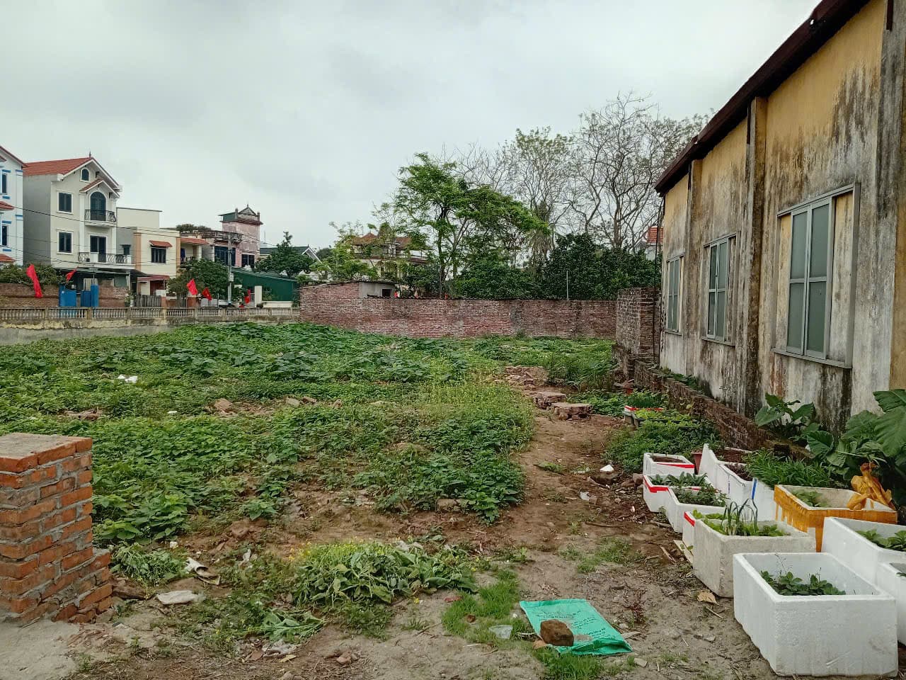 Nhà đất mặt phố, Quốc Oai, Hà Nội - 100m² giá 2.1 tỷ