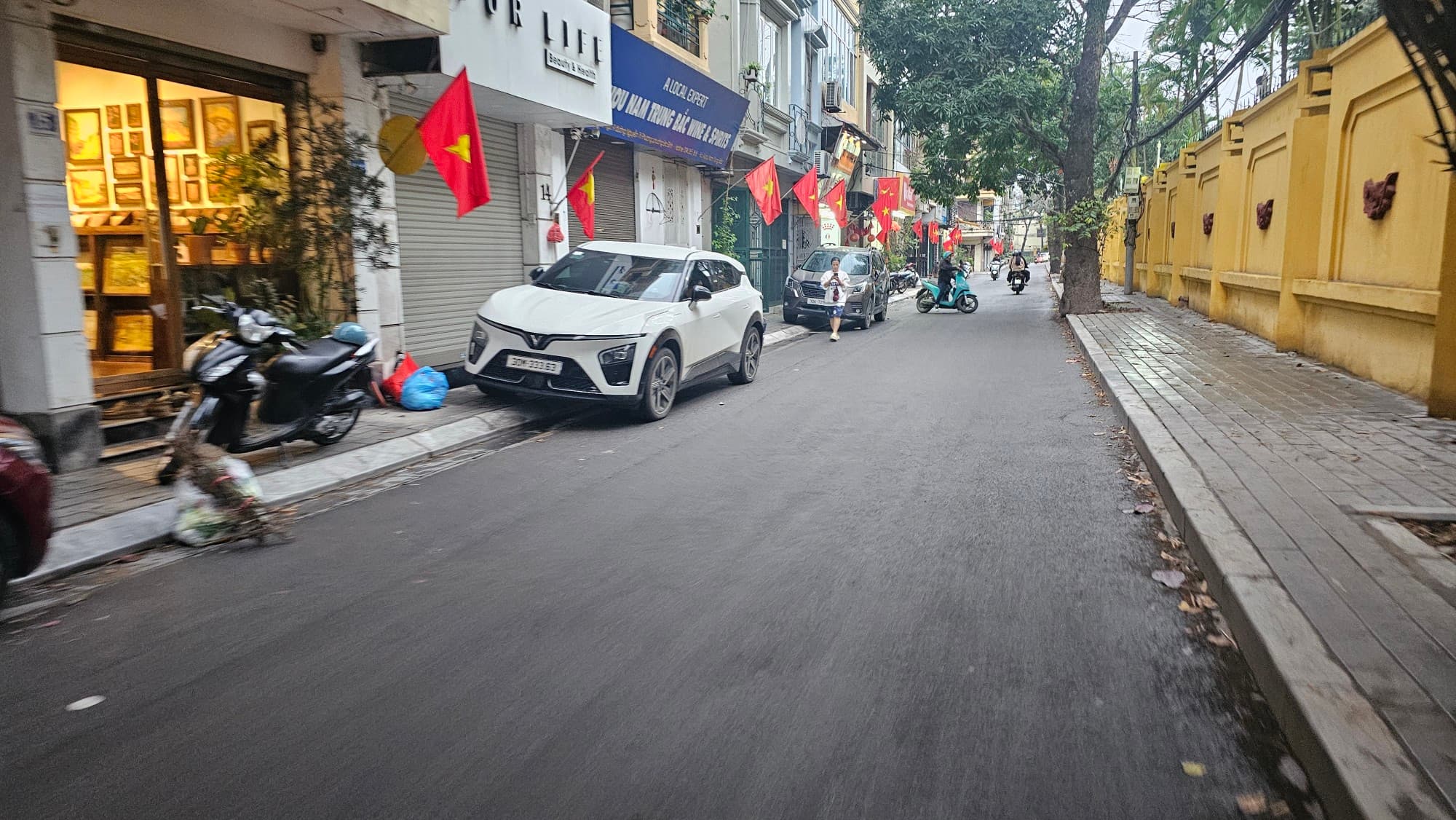 Nhà đất mặt phố, Ba Đình, Hà Nội - 61m² giá 67 tỷ