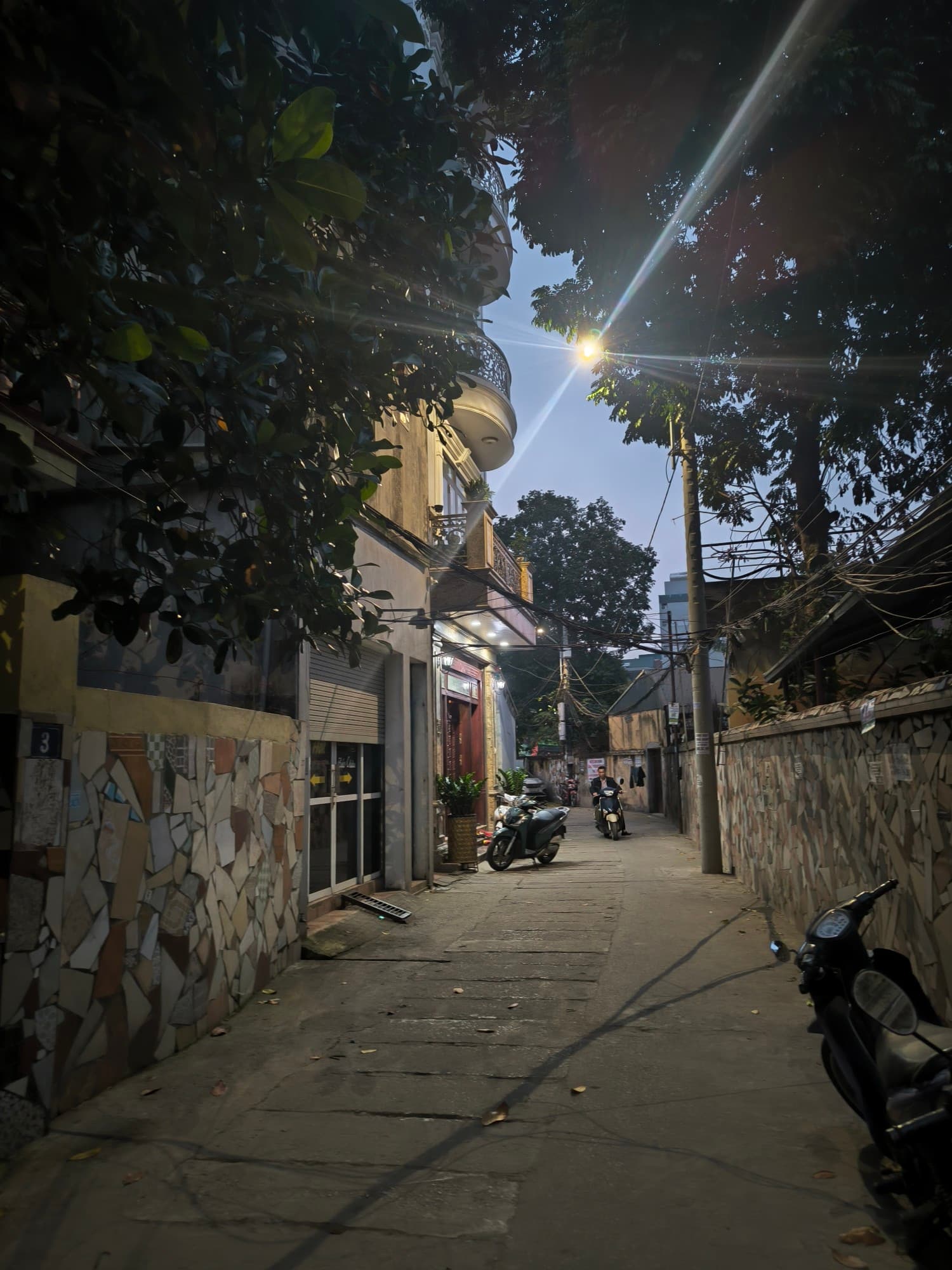 Nhà đất mặt phố, Thanh Trì, Hà Nội - 100m² giá 20 tỷ