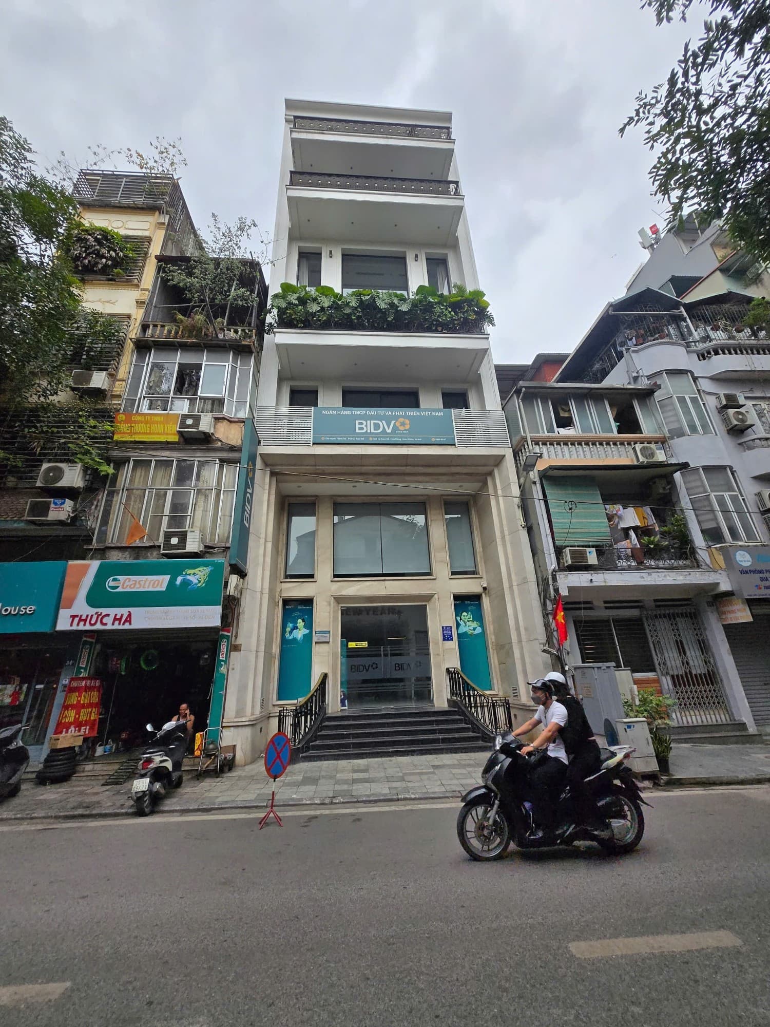 Nhà đất mặt phố, Hoàn Kiếm, Hà Nội - 150m² giá 185 tỷ