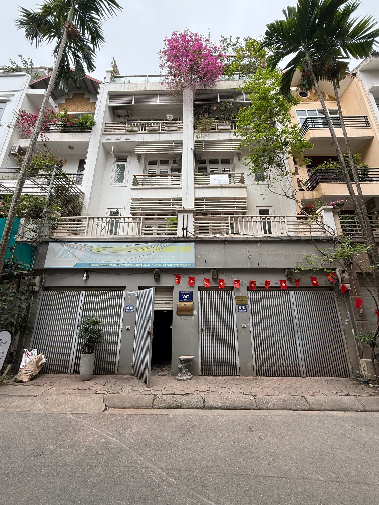 Nhà đất mặt phố, Cầu Giấy, Hà Nội - 73m² giá 36.5 tỷ