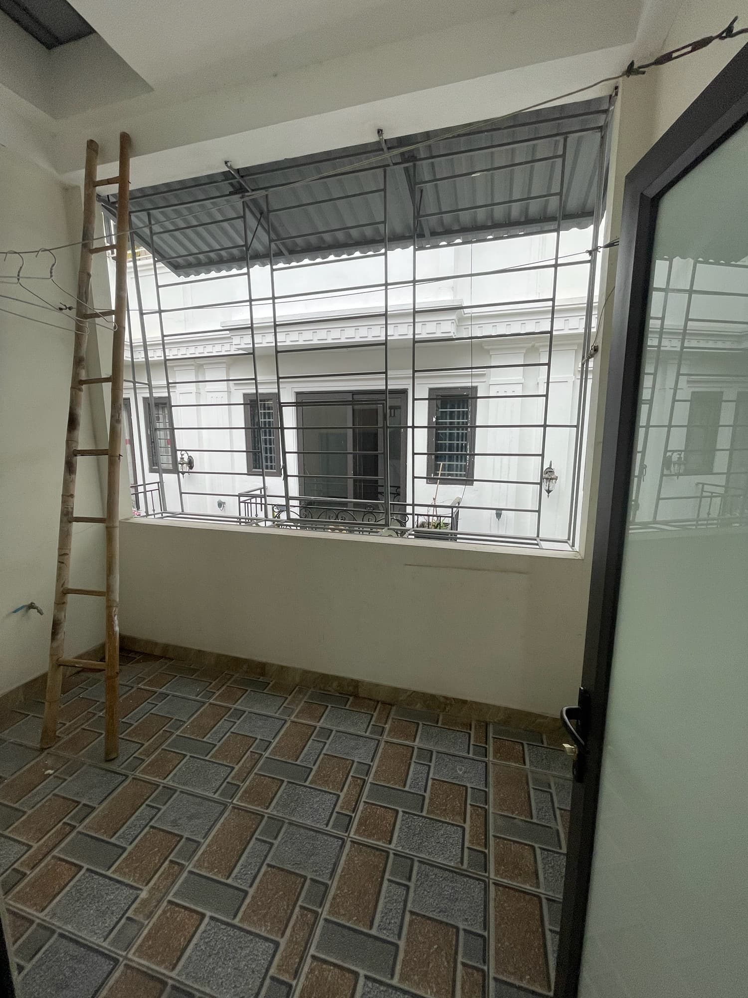 Nhà đất mặt phố, Long Biên, Hà Nội - 30.1m² giá 7.5 tỷ