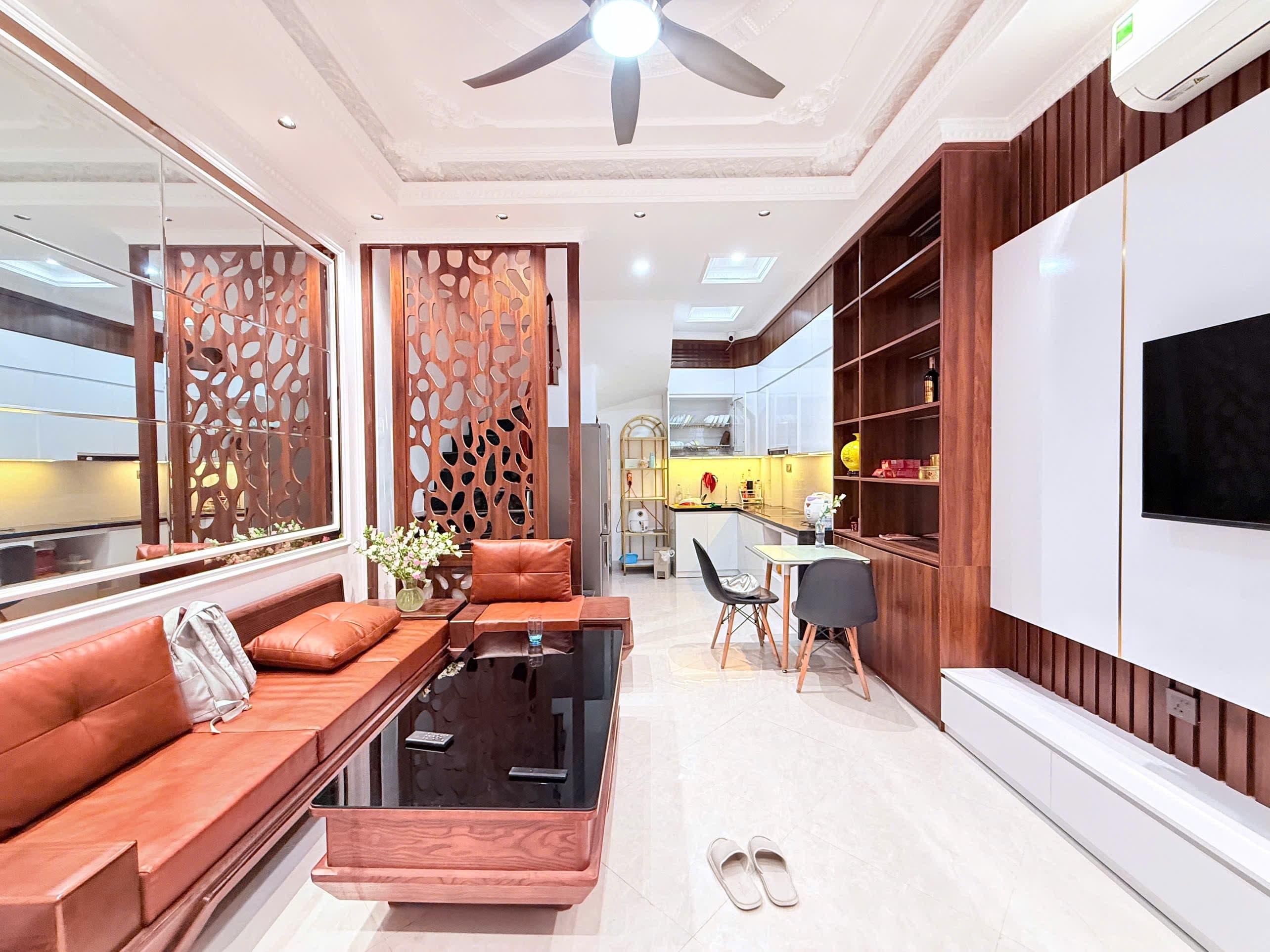 Nhà đất mặt phố, Cầu Giấy, Hà Nội - 30m² giá 10.3 tỷ