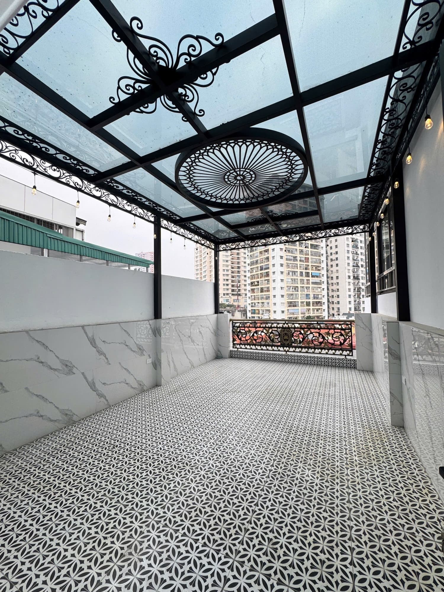Nhà đất mặt phố, Hoàng Mai, Hà Nội - 62m² giá 24.5 tỷ
