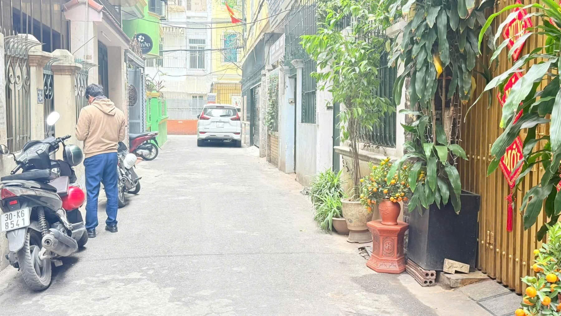 Nhà đất mặt phố, Cầu Giấy, Hà Nội - 50m² giá 22 tỷ