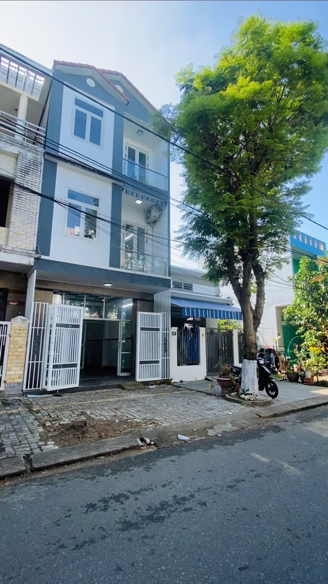 Nhà đất mặt phố, Sơn Trà, Đà Nẵng - 85m² giá 8.2 tỷ