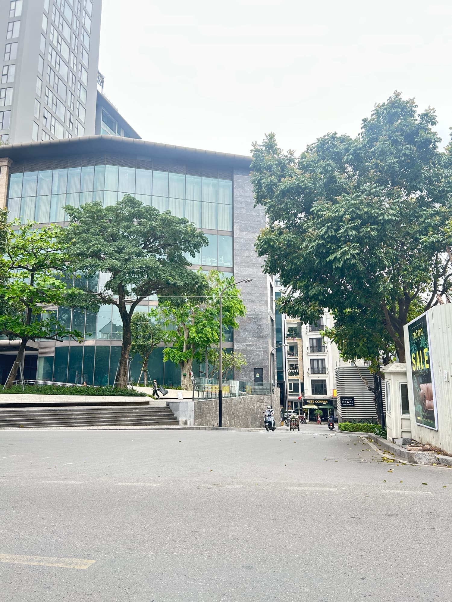 Nhà đất mặt phố, Tây Hồ, Hà Nội - 66m² giá 32 tỷ