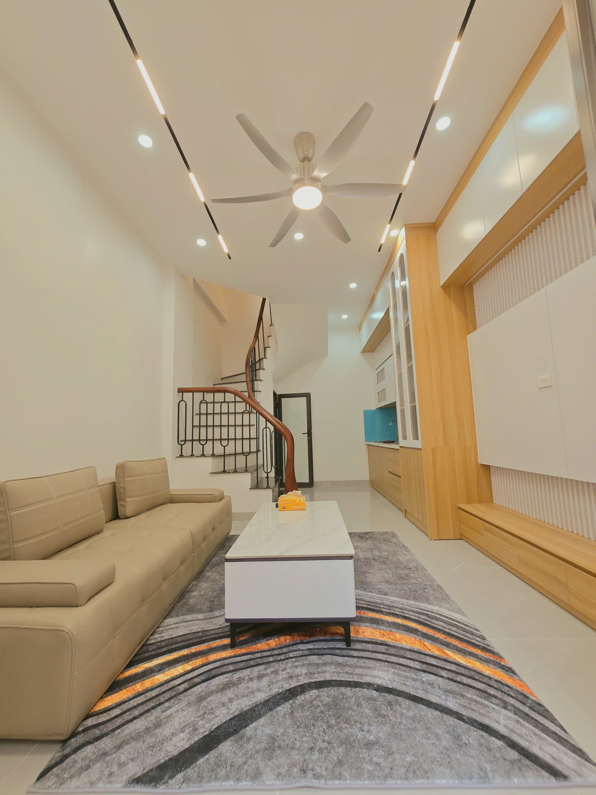 Nhà đất mặt phố, Cầu Giấy, Hà Nội - 25m² giá 7.6 tỷ