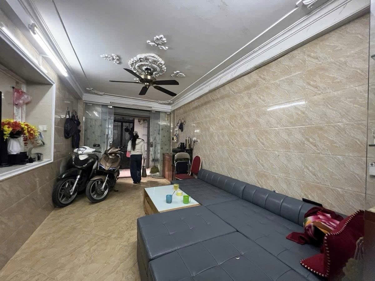 Nhà đất mặt phố, Hoàng Mai, Hà Nội - 25m² giá 2.98 tỷ
