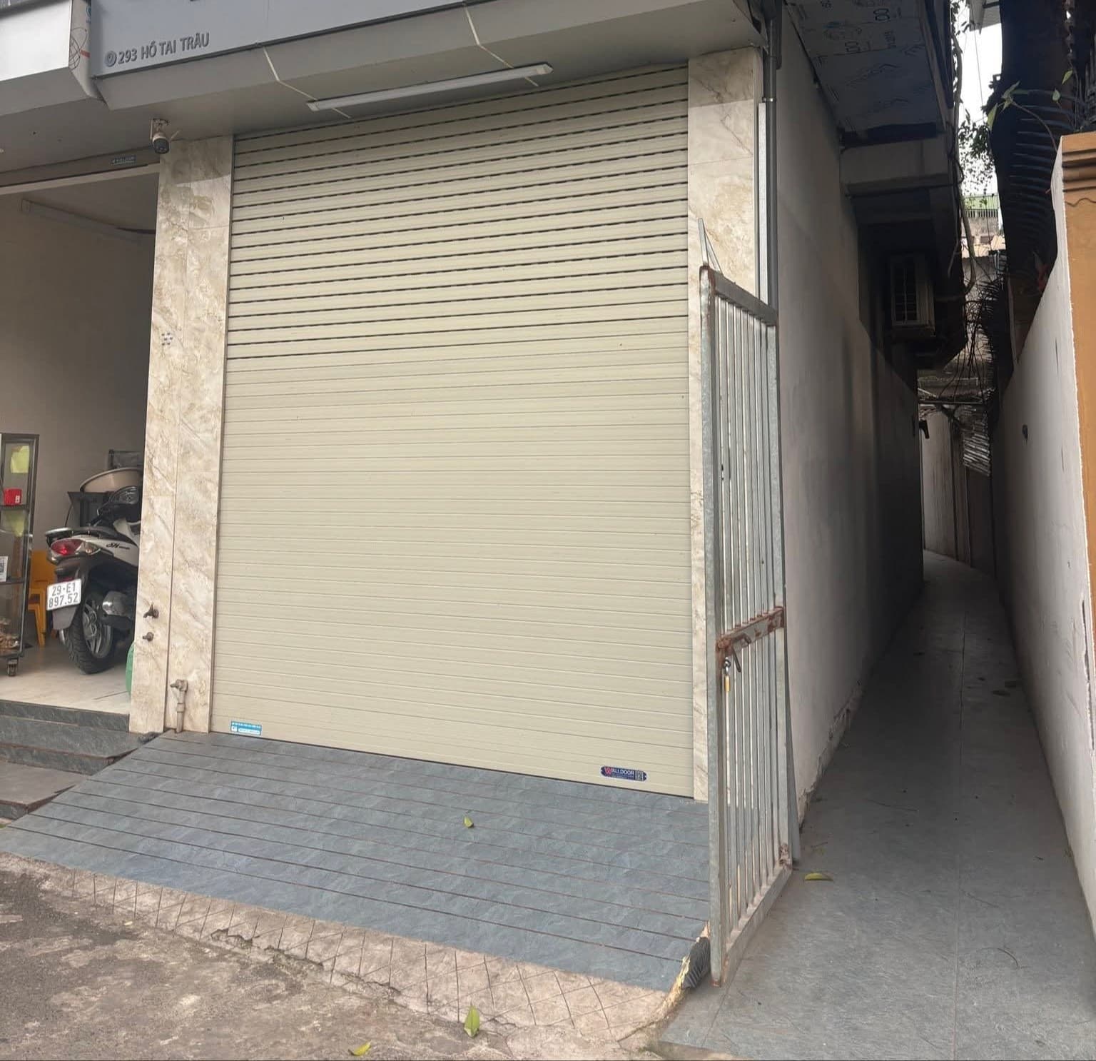 Nhà đất mặt phố, Long Biên, Hà Nội - 30m² giá 13.5 tỷ