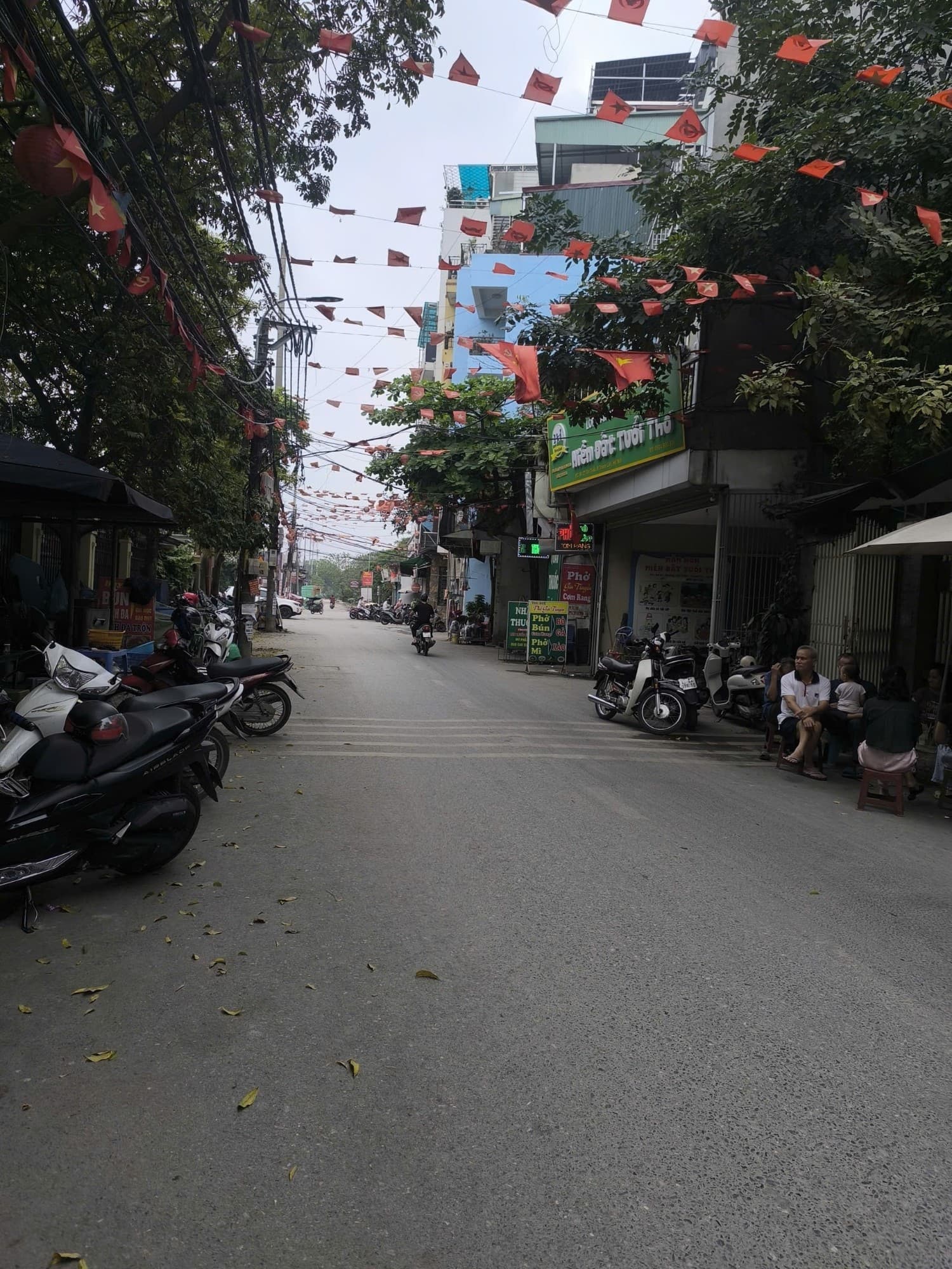 Nhà đất mặt phố, Thanh Trì, Hà Nội - 37m² giá 11 tỷ