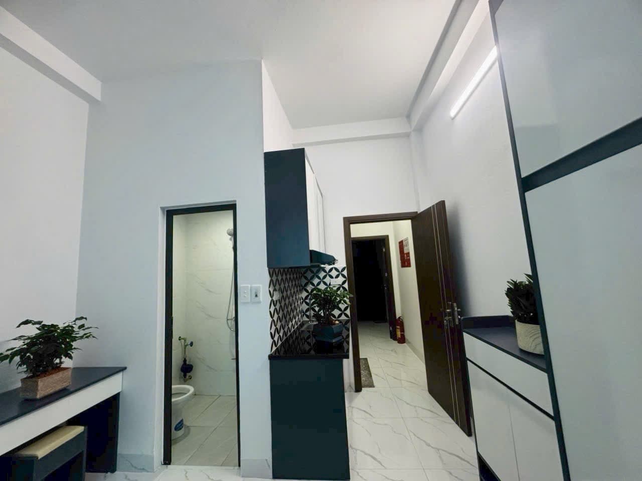 Nhà đất mặt phố, Nam Từ Liêm, Hà Nội - 35m² giá 10.9 tỷ