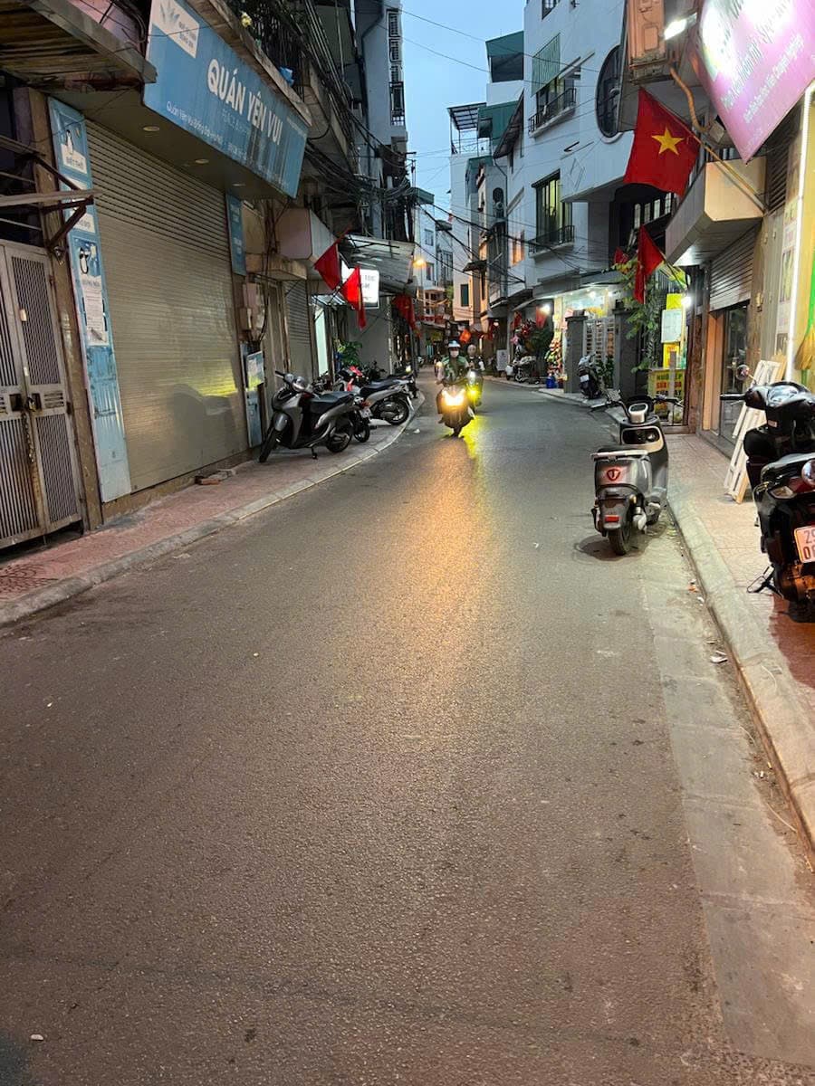Nhà đất mặt phố, Đống Đa, Hà Nội - 51m² giá 17.8 tỷ