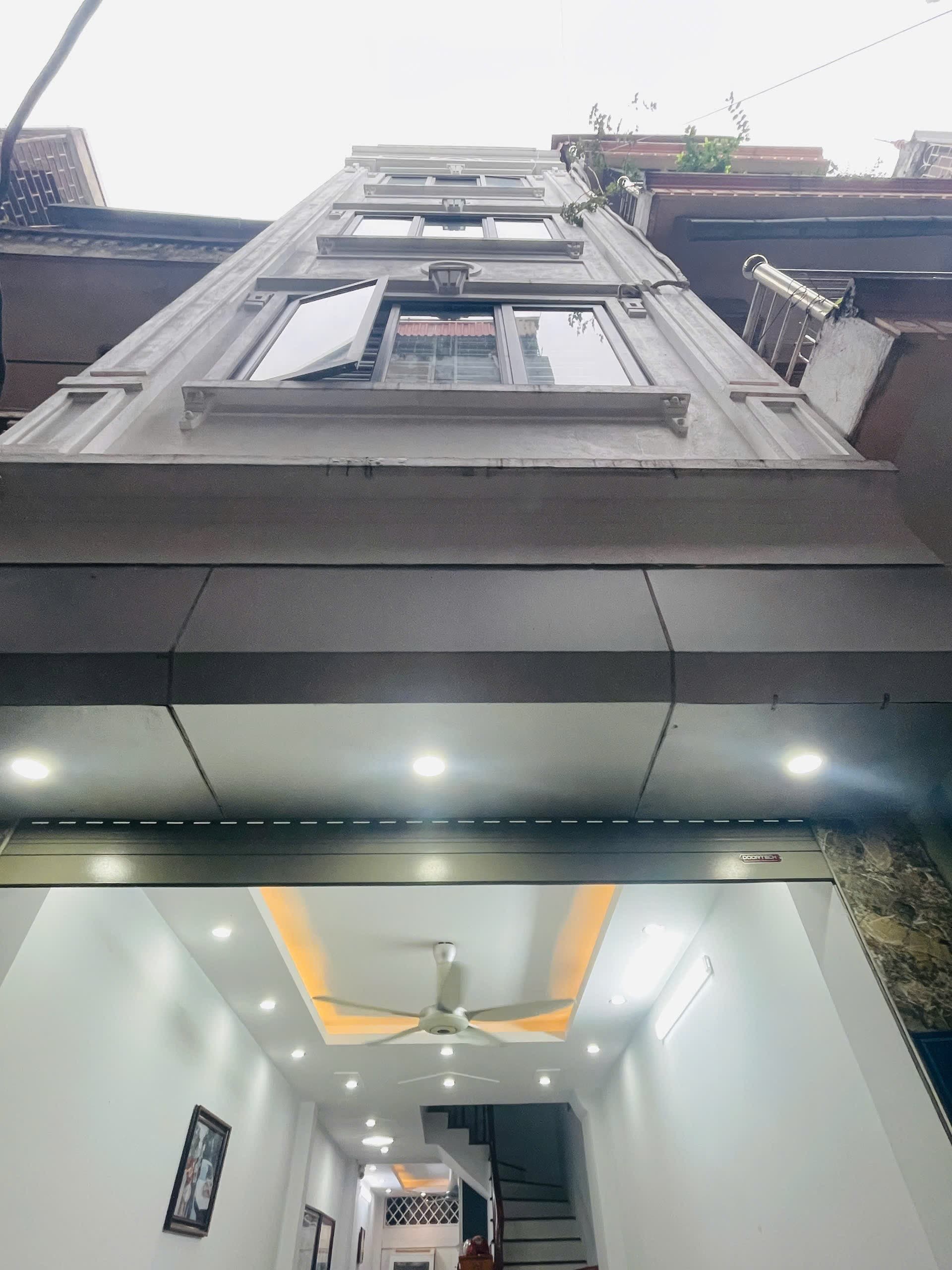 Nhà đất mặt phố, Hà Đông, Hà Nội - 40m² giá 11.7 tỷ