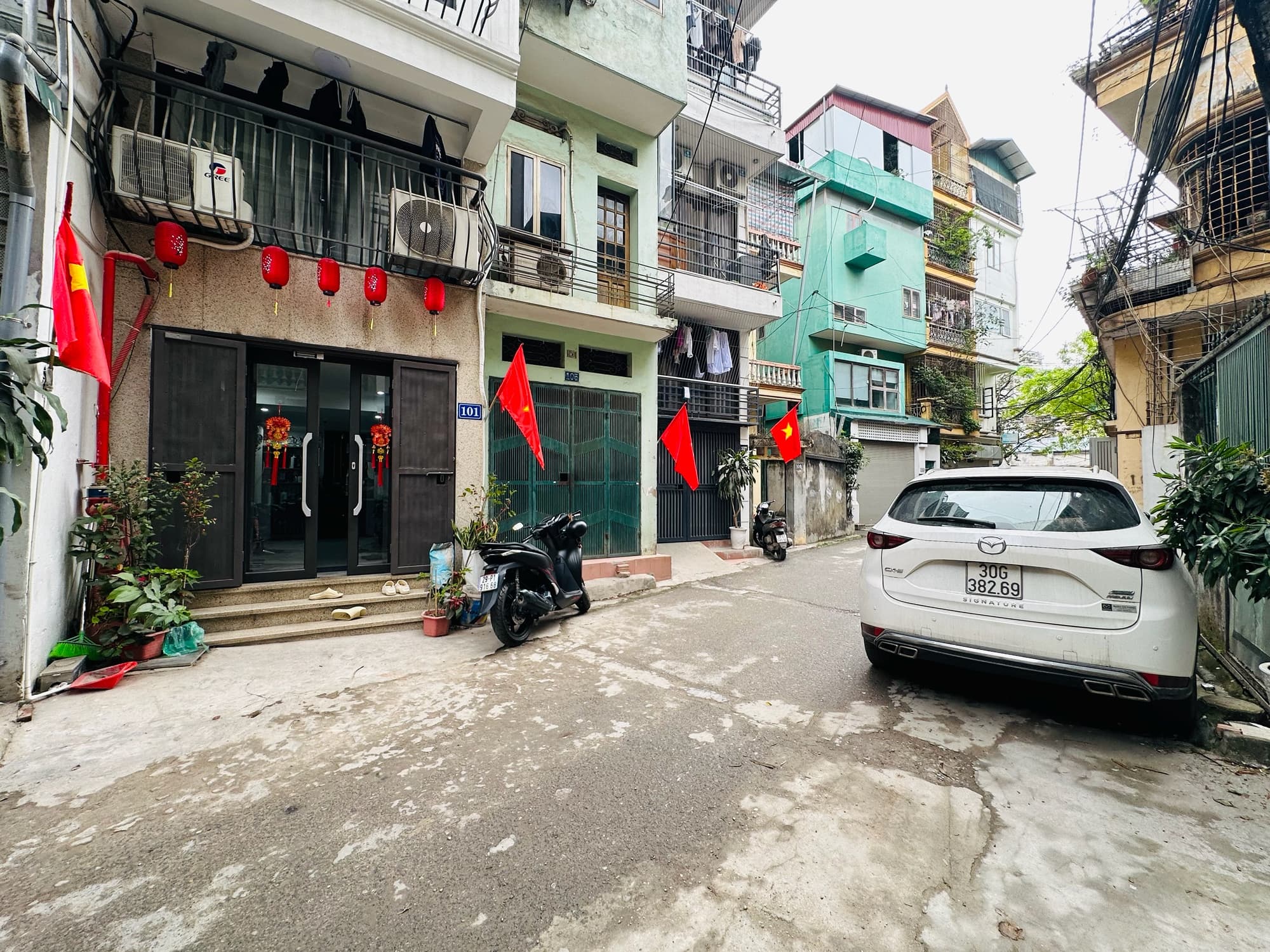 Nhà đất mặt phố, Thanh Xuân, Hà Nội - 33m² giá 17 tỷ