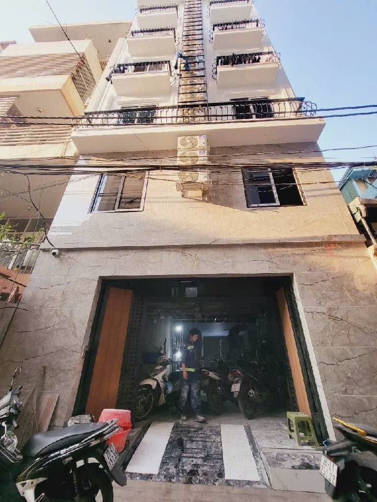 Nhà đất mặt phố, Hoàng Mai, Hà Nội - 95m² giá 27.9 tỷ
