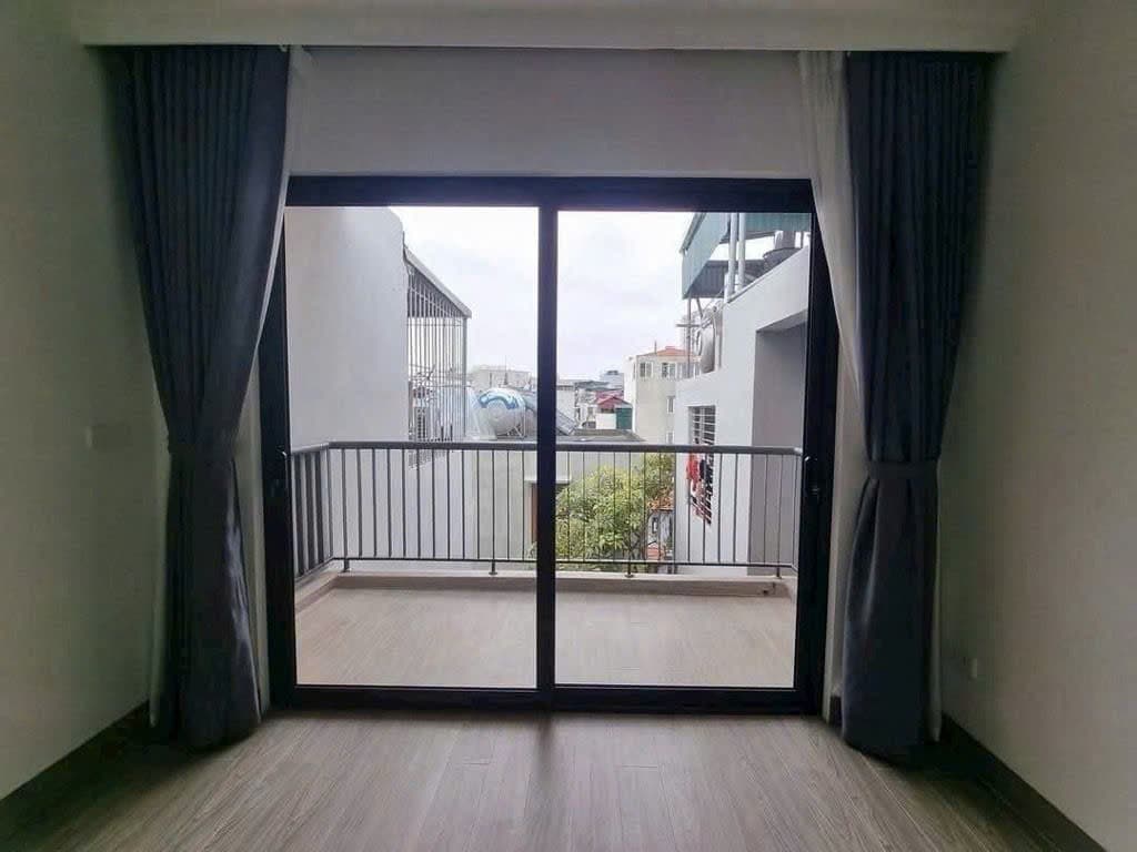 Nhà đất mặt phố, Long Biên, Hà Nội - 56m² giá 14.8 tỷ