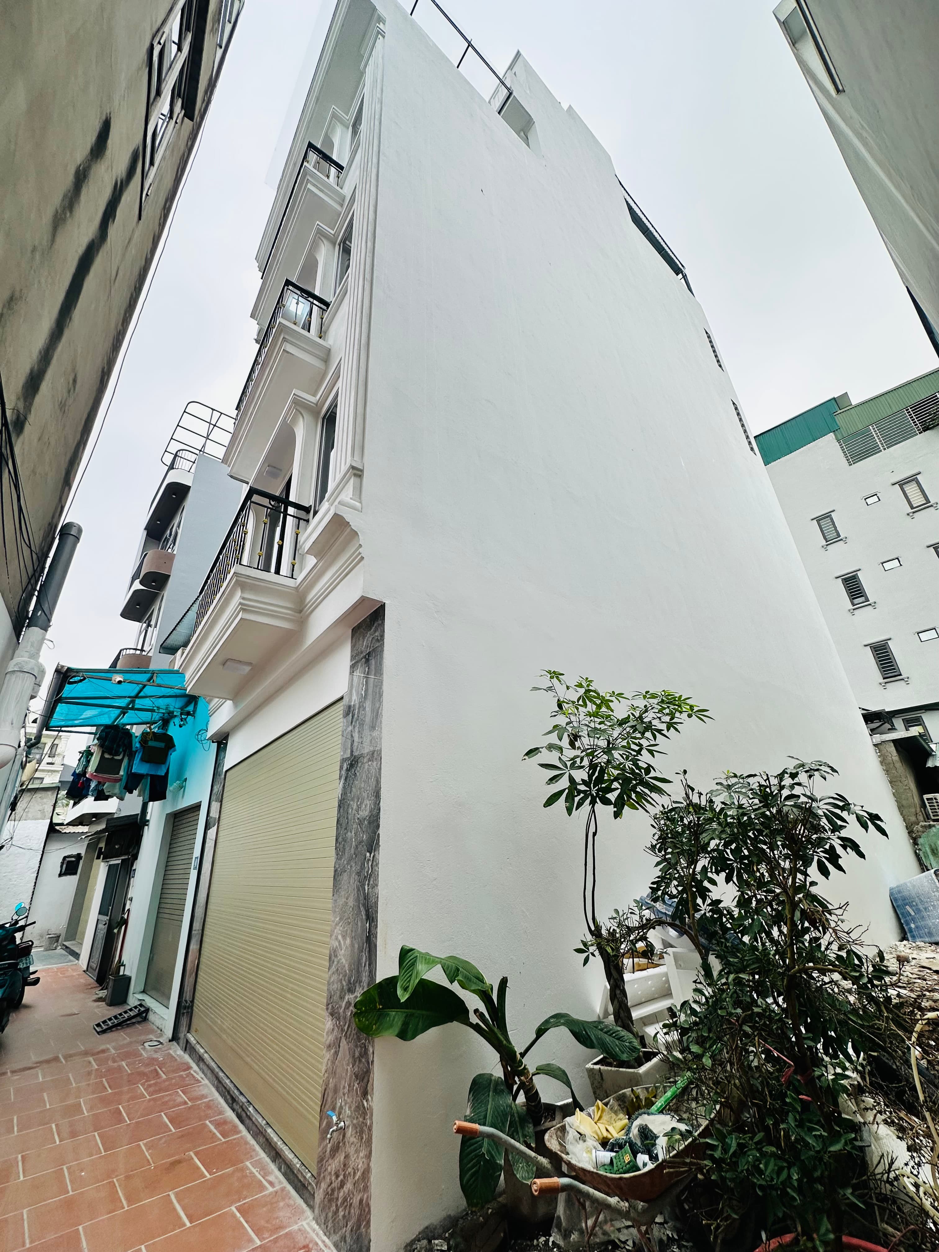 Nhà đất mặt phố, Long Biên, Hà Nội - 47.3m² giá 10.8 tỷ