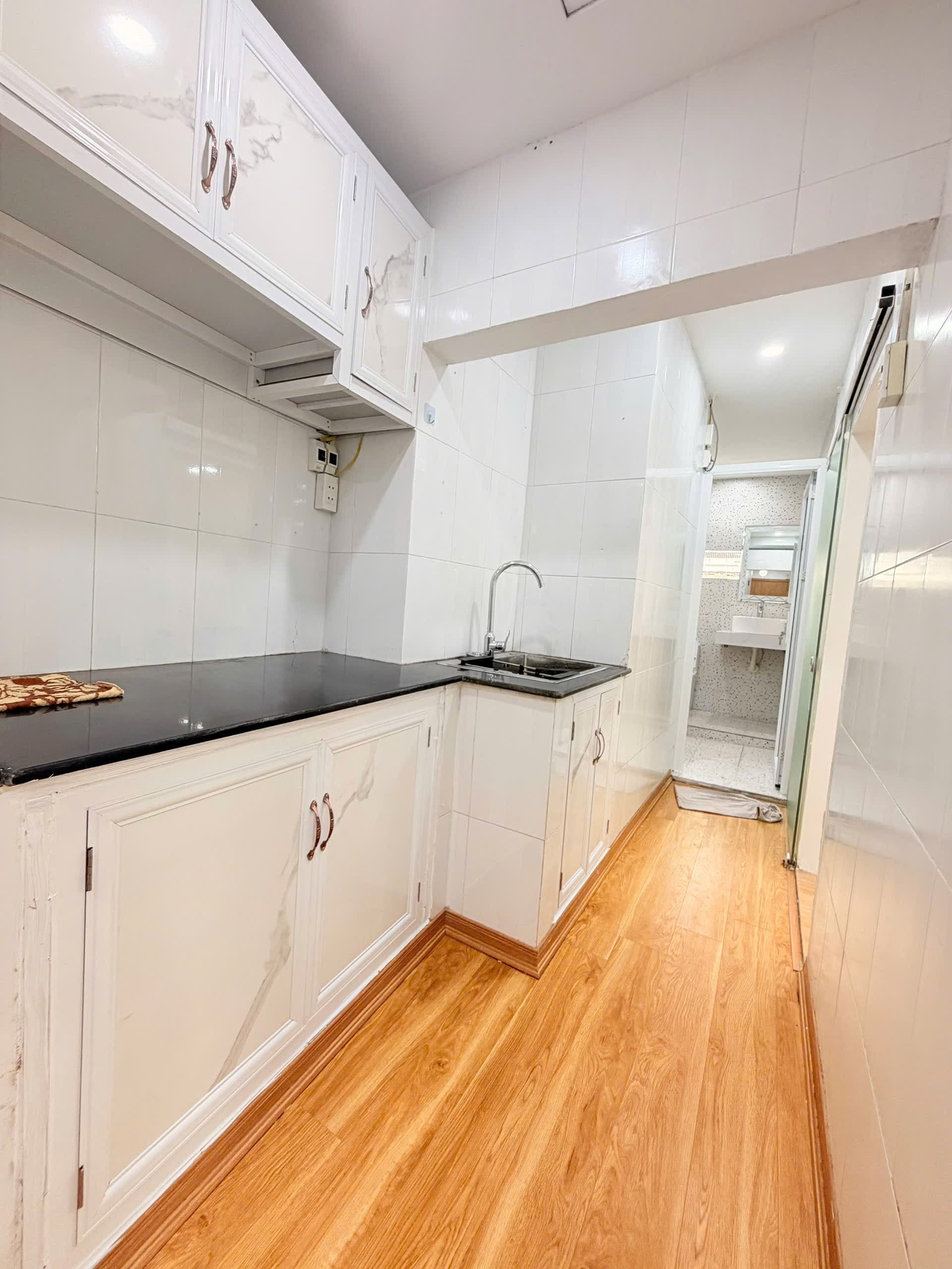 Căn hộ mặt phố, Hai Bà Trưng, Hà Nội - 40m² giá 3.98 tỷ