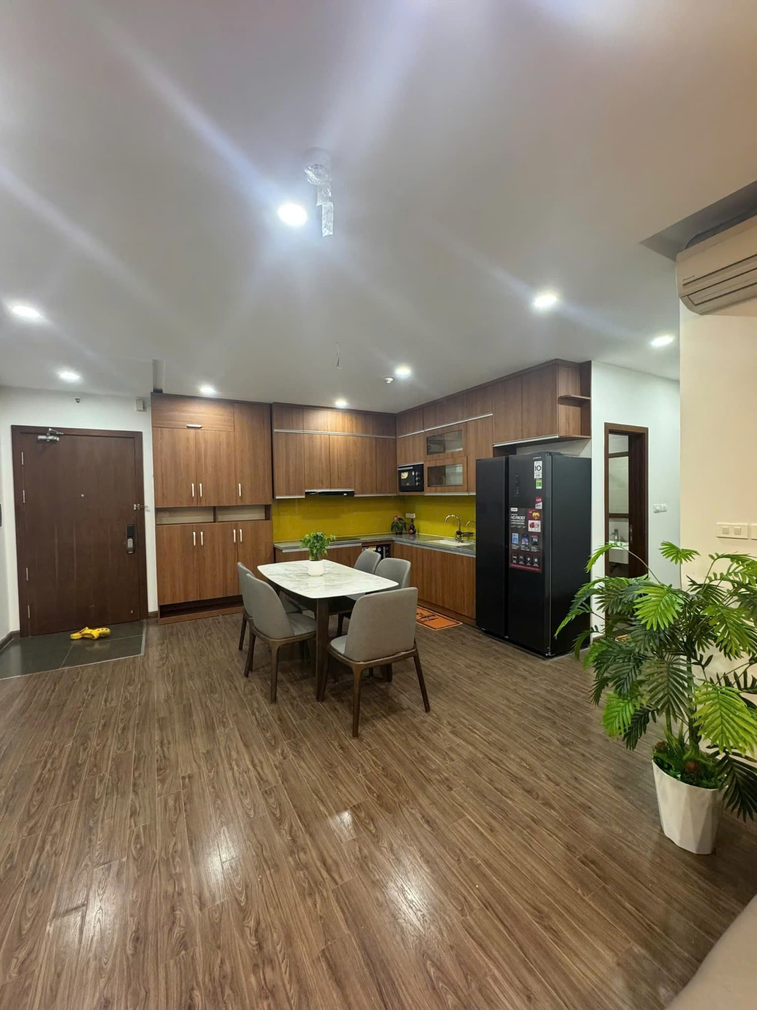 Căn hộ mặt phố, Hoàng Mai, Hà Nội - 102m² giá 9.5 tỷ