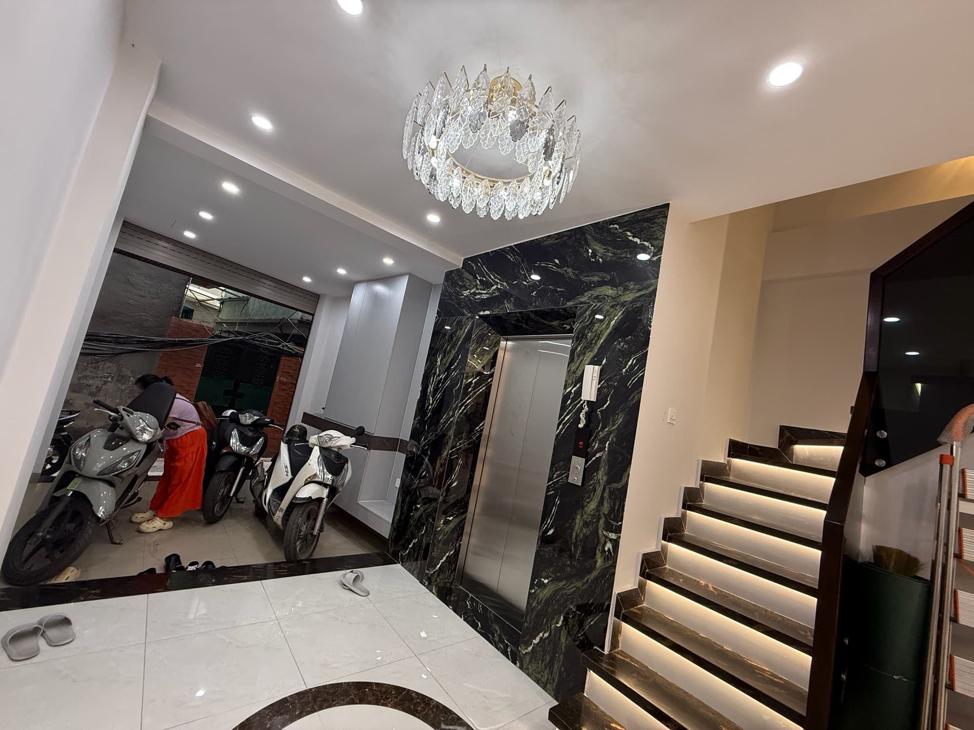 Nhà đất mặt phố, Hai Bà Trưng, Hà Nội - 53m² giá 15.5 tỷ